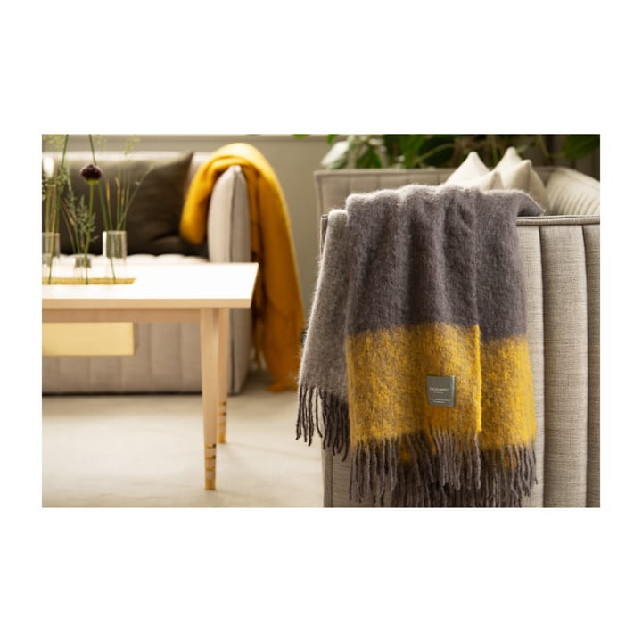 Manta de mohair, mustard & charcoal stripe Stackelbergs