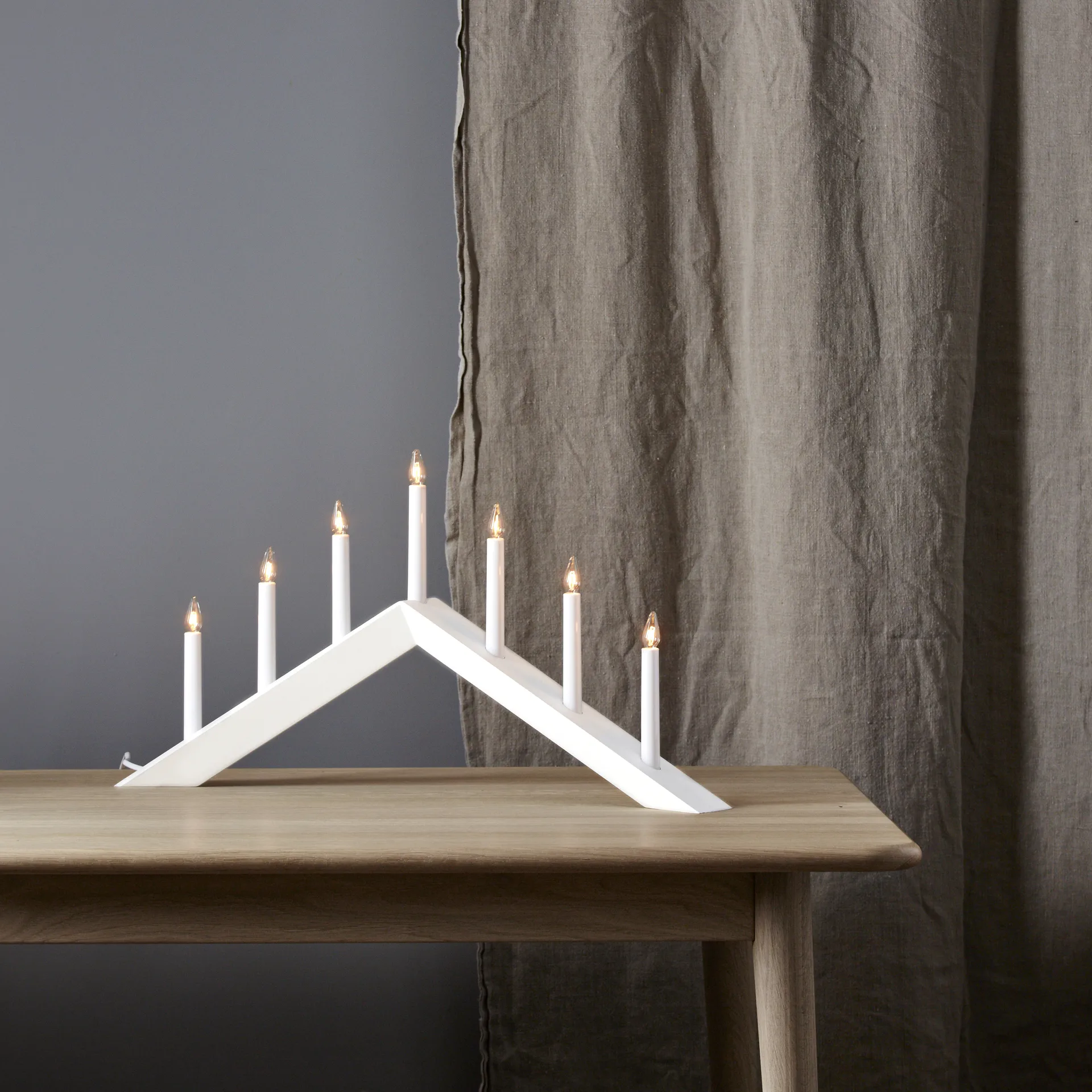 Candelabro Arrow 36 cm, blanco Star Trading