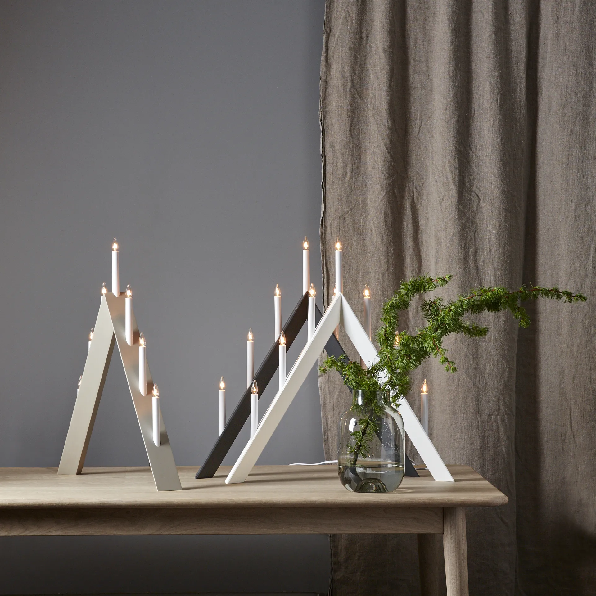 Candelabro de Adviento Arrow 64,5 cm paquete de 2 - Blanco,  Star Trading