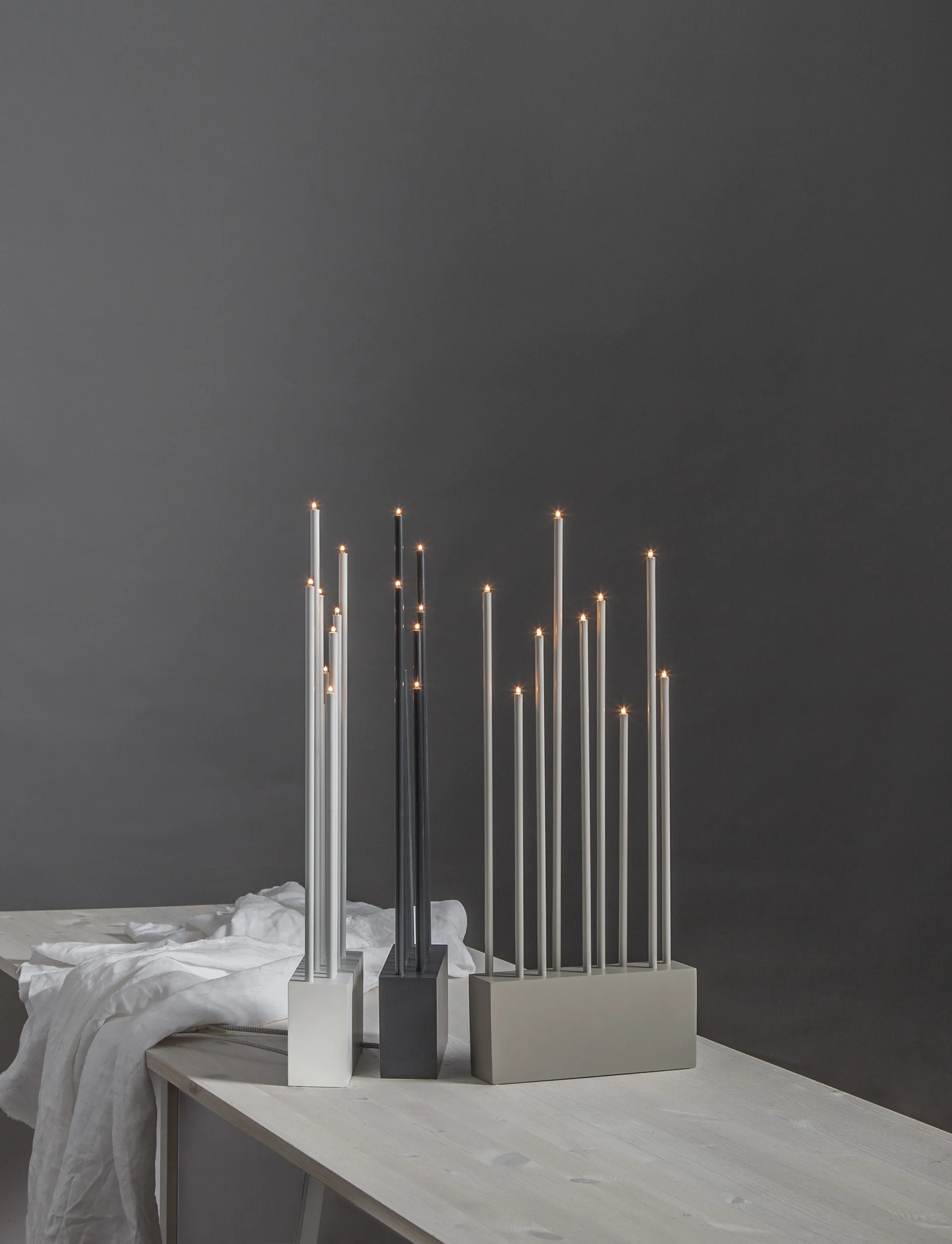 Candelabro de adviento Buzz, blanco Star Trading