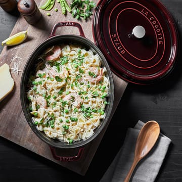 Cacerola de hierro fundido Staub La Cocotte oval 4,2 L - Rojo granadina - STAUB
