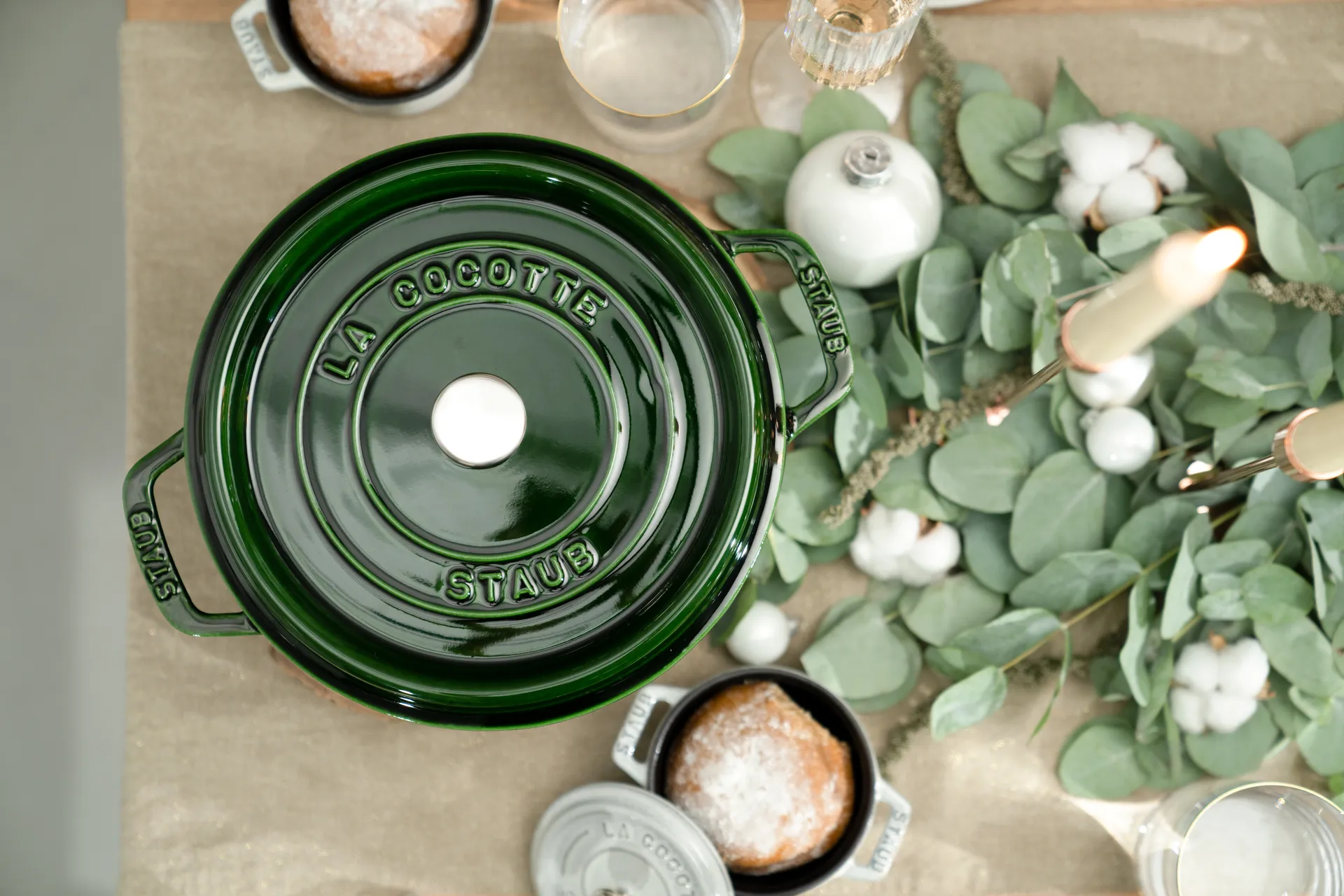 Cacerola de hierro fundido Staub La Cocotte redonda 2,5 L, Verde albahaca STAUB
