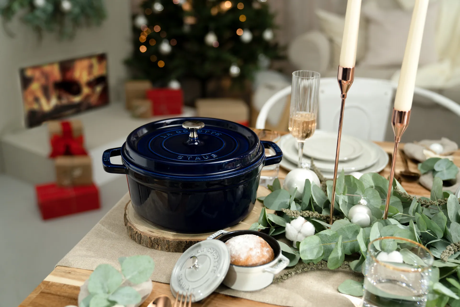 Cacerola de hierro fundido Staub La Cocotte redonda 8,4 L, Azul oscuro STAUB