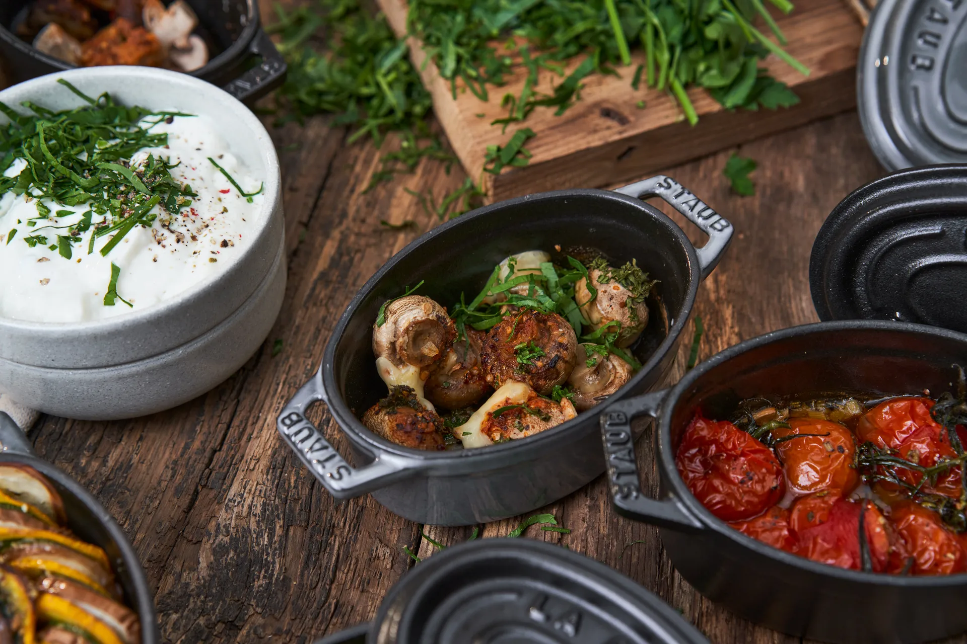 Cacerola mini Staub La Cocotte oval de hierro fundido 0,25 L, Gris grafito STAUB