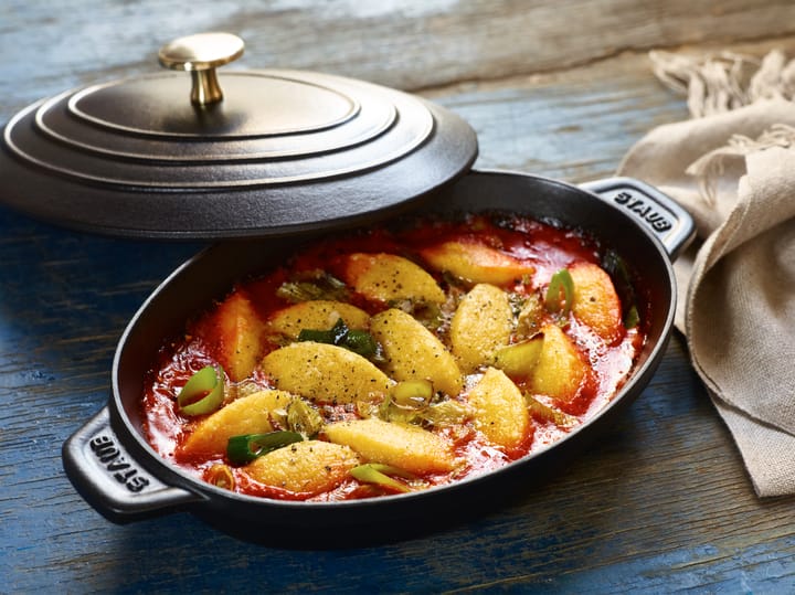 Fuente para horno Staub de hierro fundido con tapa ovalada 23 cm, Negro STAUB
