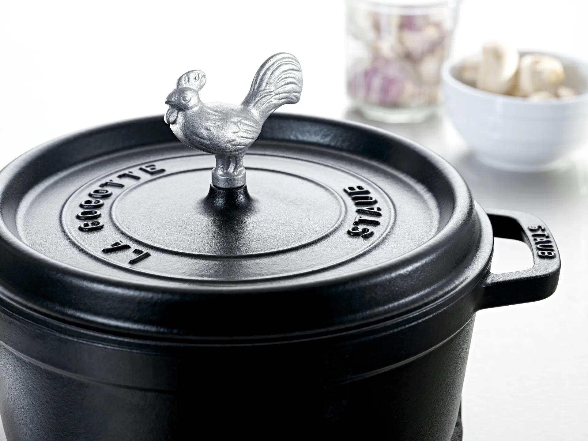 Mango en metal Staub, Pollo STAUB