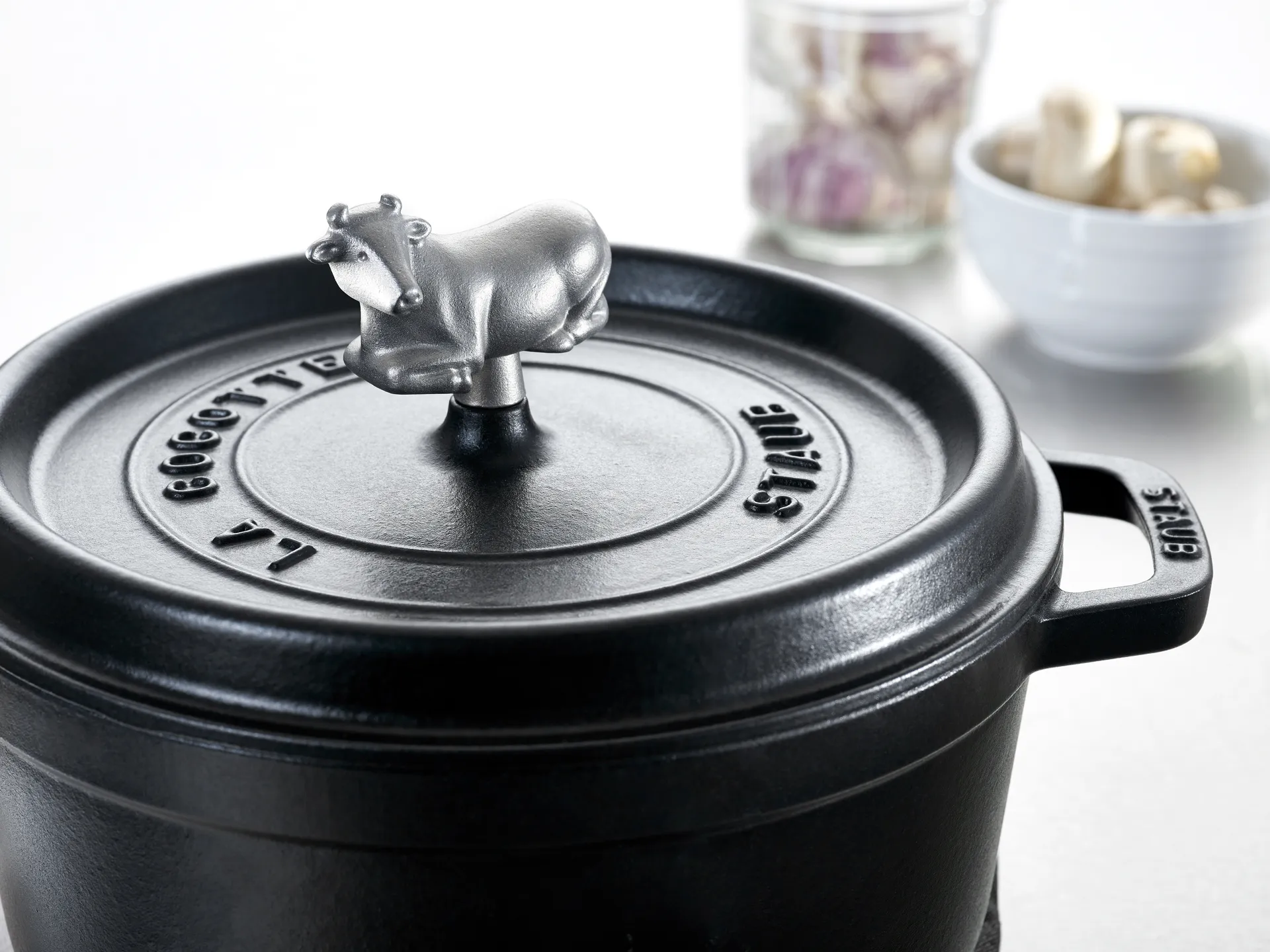 Mango en metal Staub, Vaca STAUB
