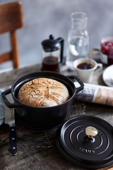 Olla de hierro fundido Staub redonda 3,8 l - negro - STAUB