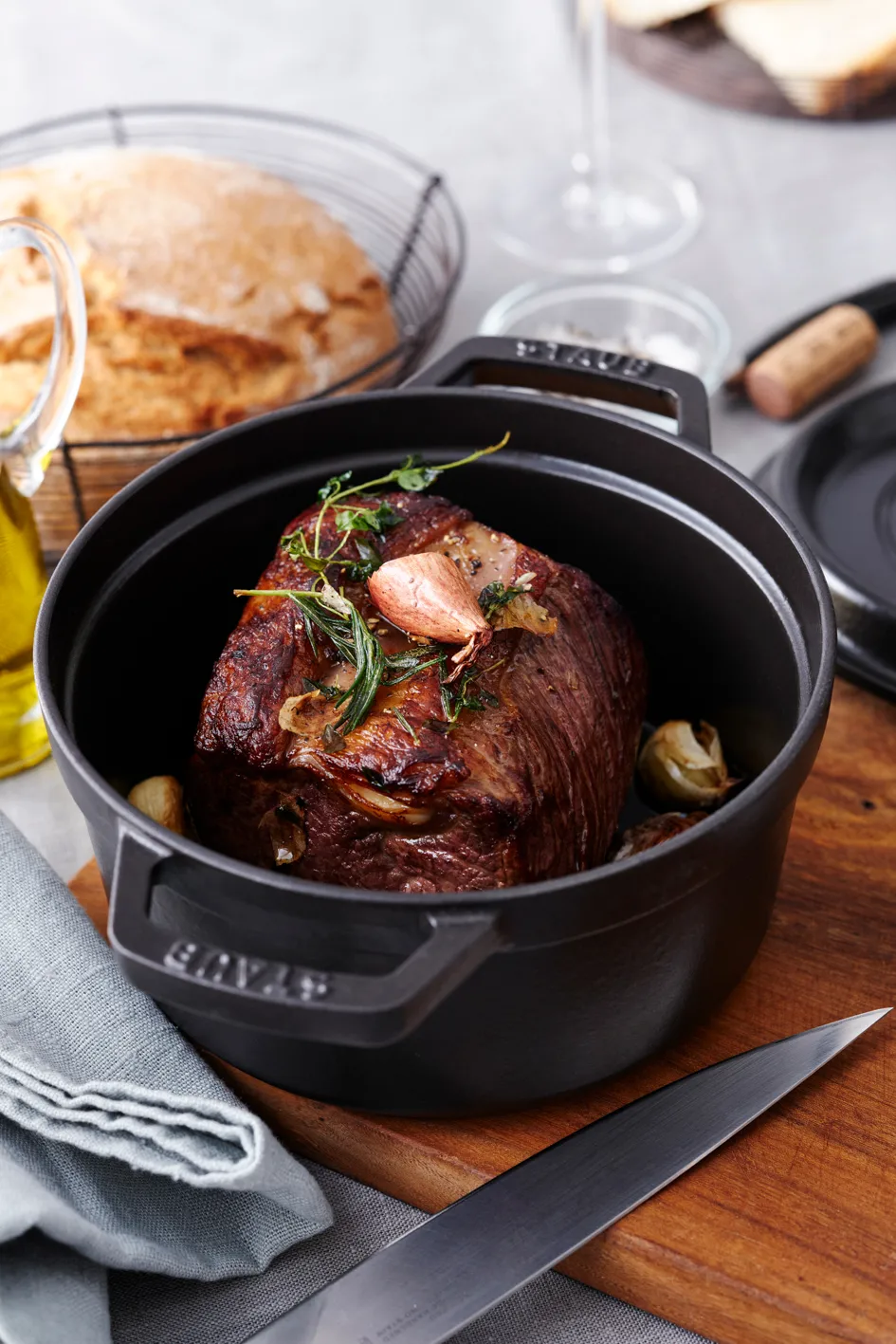 Olla de hierro fundido Staub redonda 5,2 l, negro STAUB