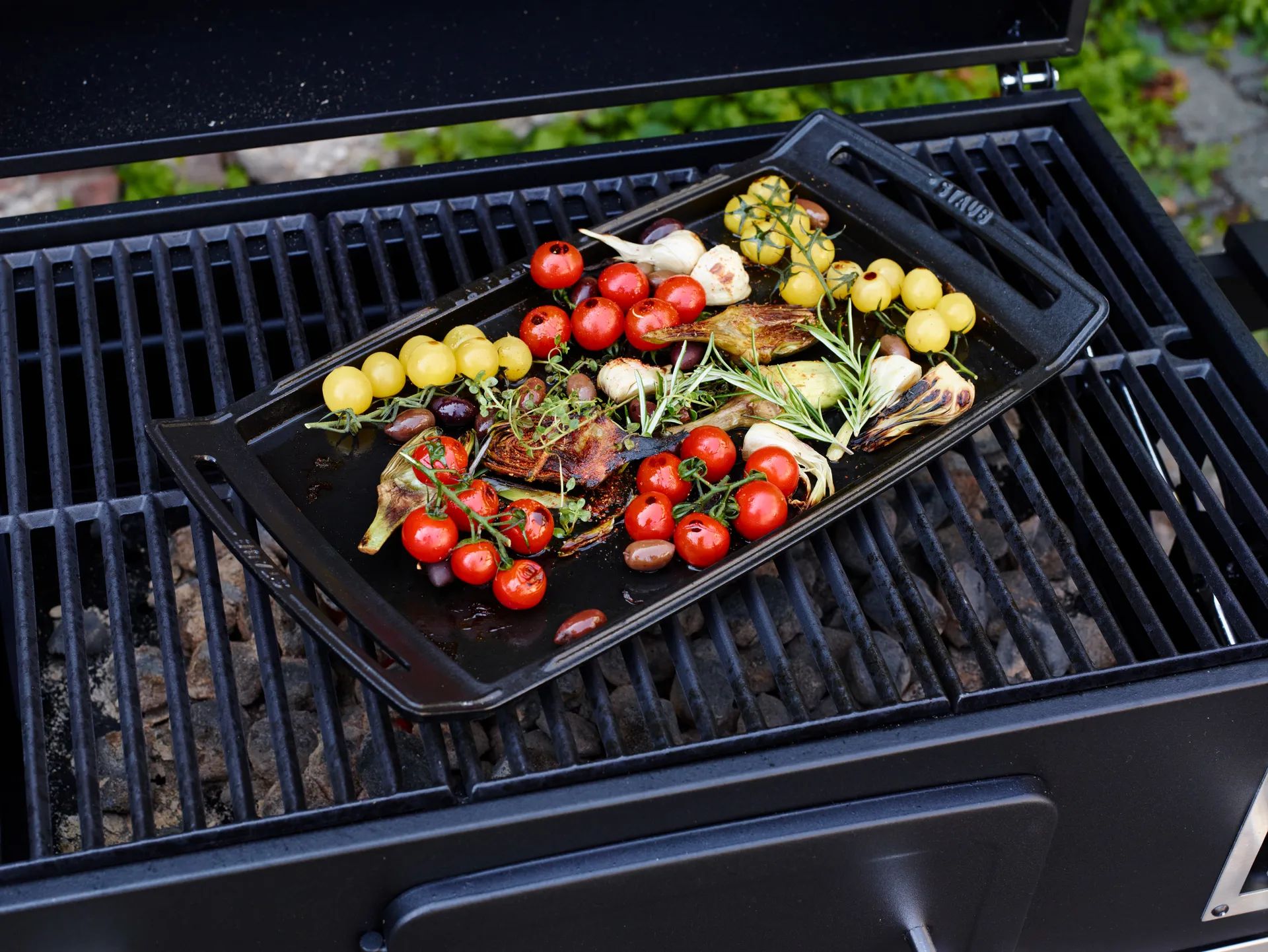 Plancha Staub Teppanyaki con asas 38x25 cm, Negro STAUB