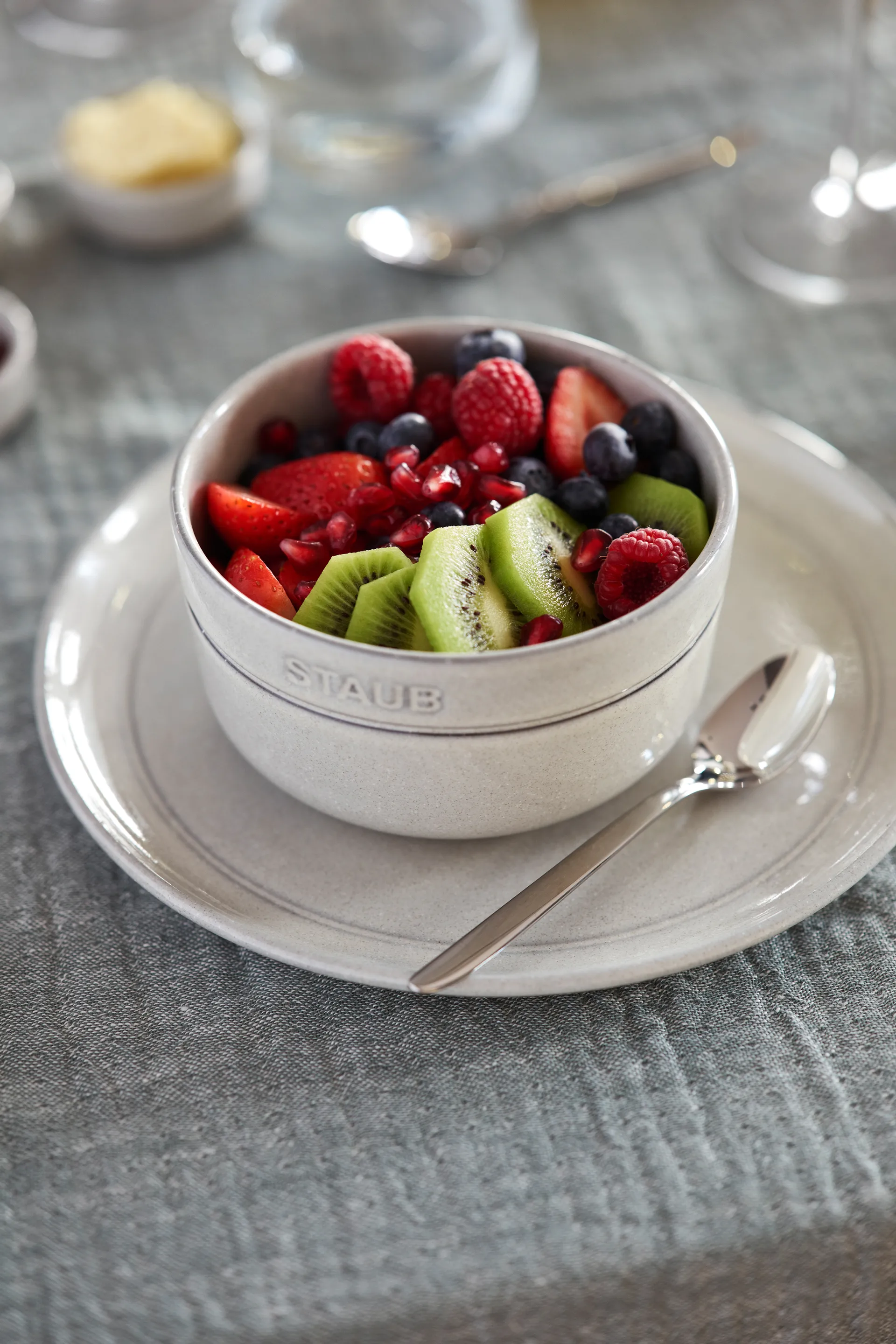 Plato Staub New White Truffle, Ø20 cm STAUB