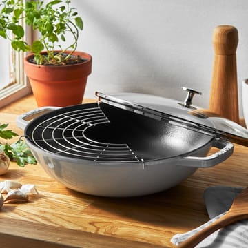 Sartén wok Staub de hierro fundido con tapa de vidrio Ø30 cm - White truffle - STAUB