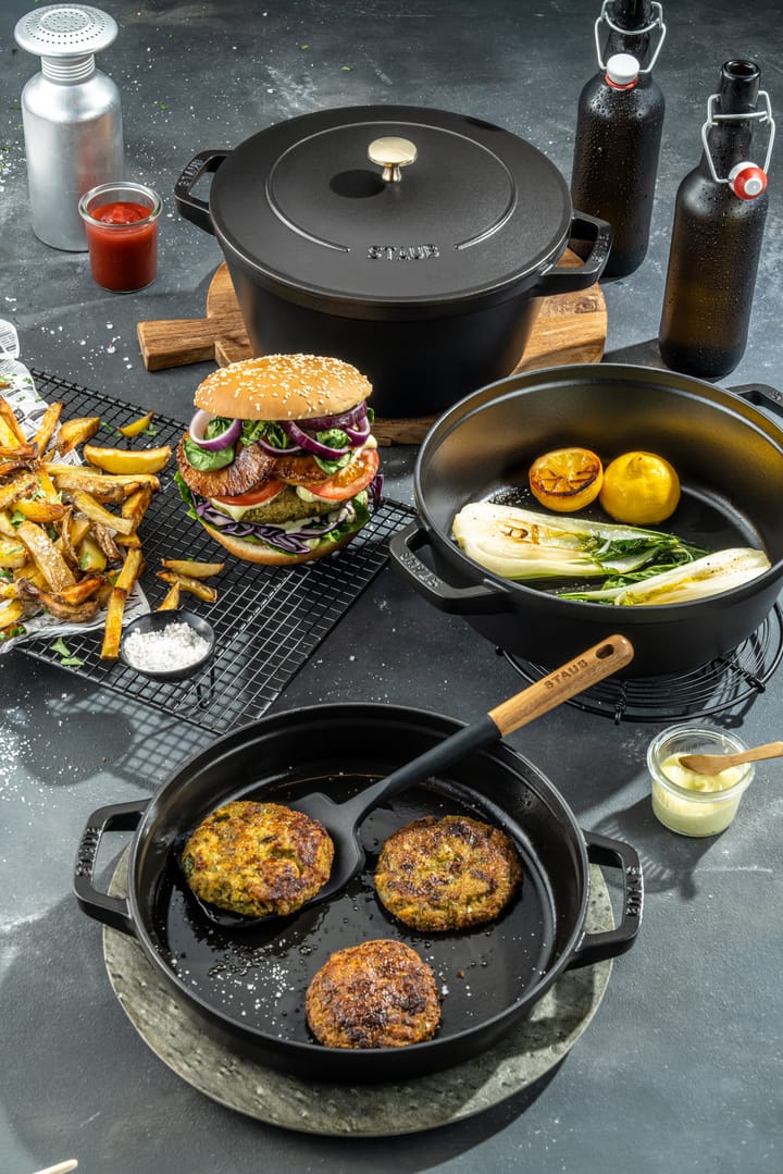 Set de ollas y sartenes Staub apilables 5 piezas, Negro STAUB