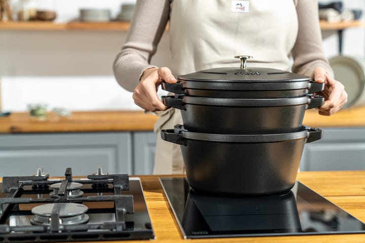 Set de ollas y sartenes Staub apilables 5 piezas, Negro STAUB