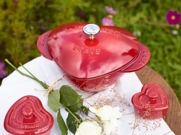 Staub La Cocotte en forma de corazón 1,75 L - Rojo - STAUB