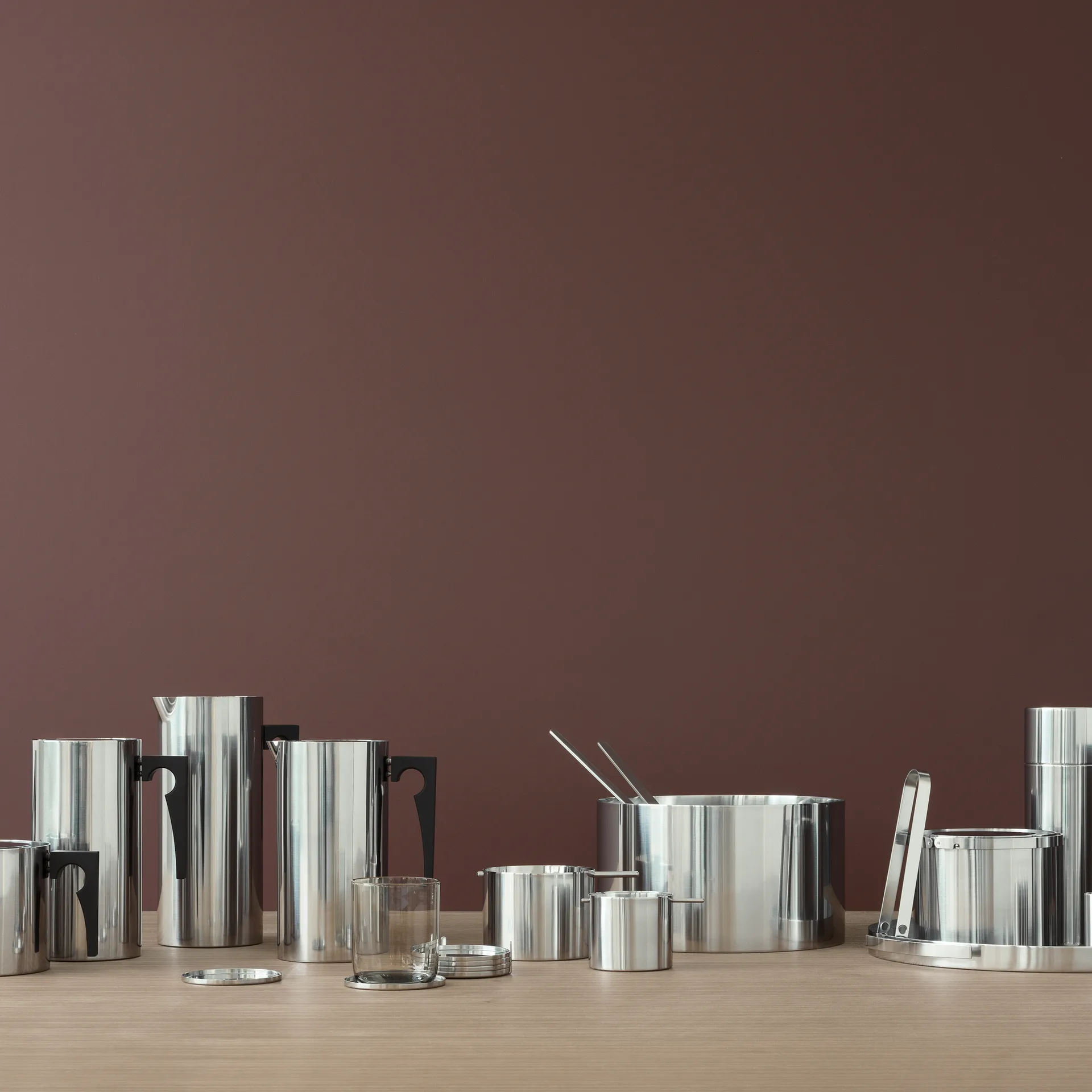 Cenicero AJ cylinda-line pequeño, inoxidable Stelton