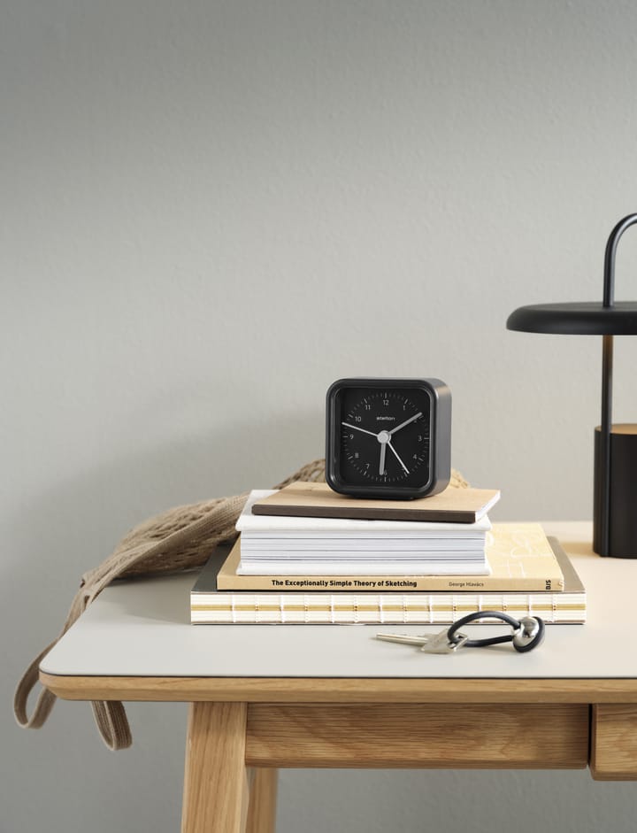 Despertador Okiru, Black Stelton