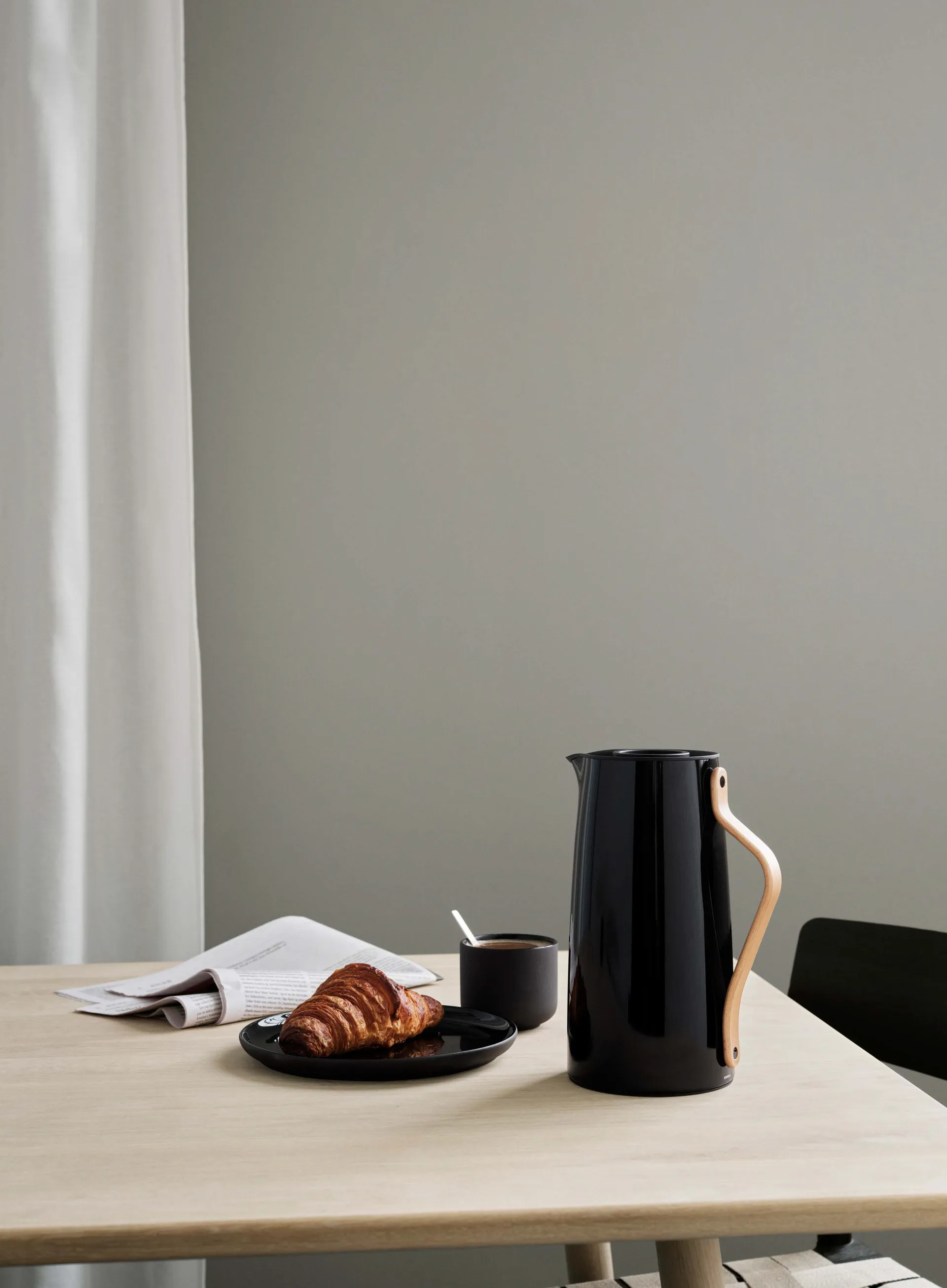 Jarra termo café Emma, negro Stelton
