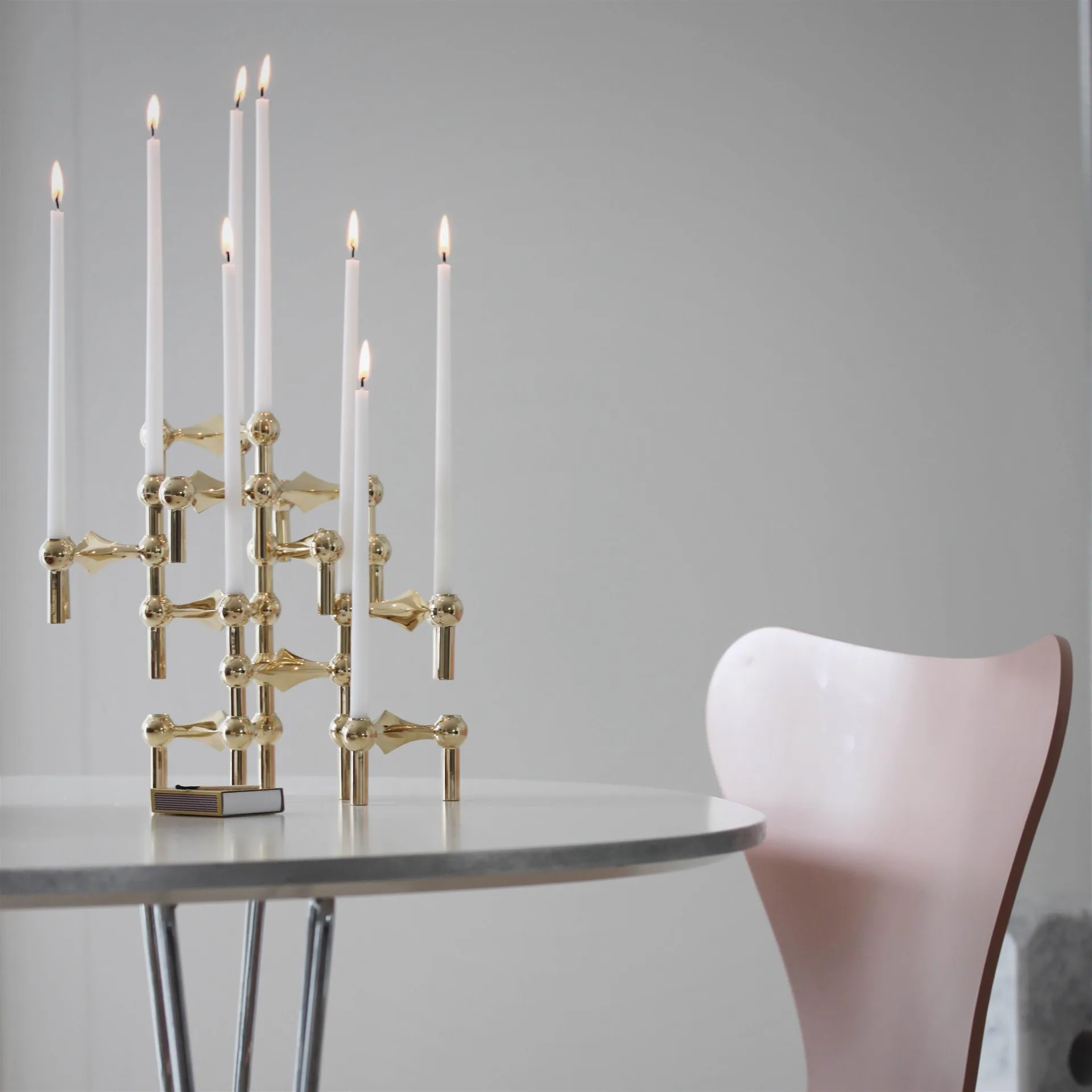 3 Candelabros STOFF Nagel, latón STOFF