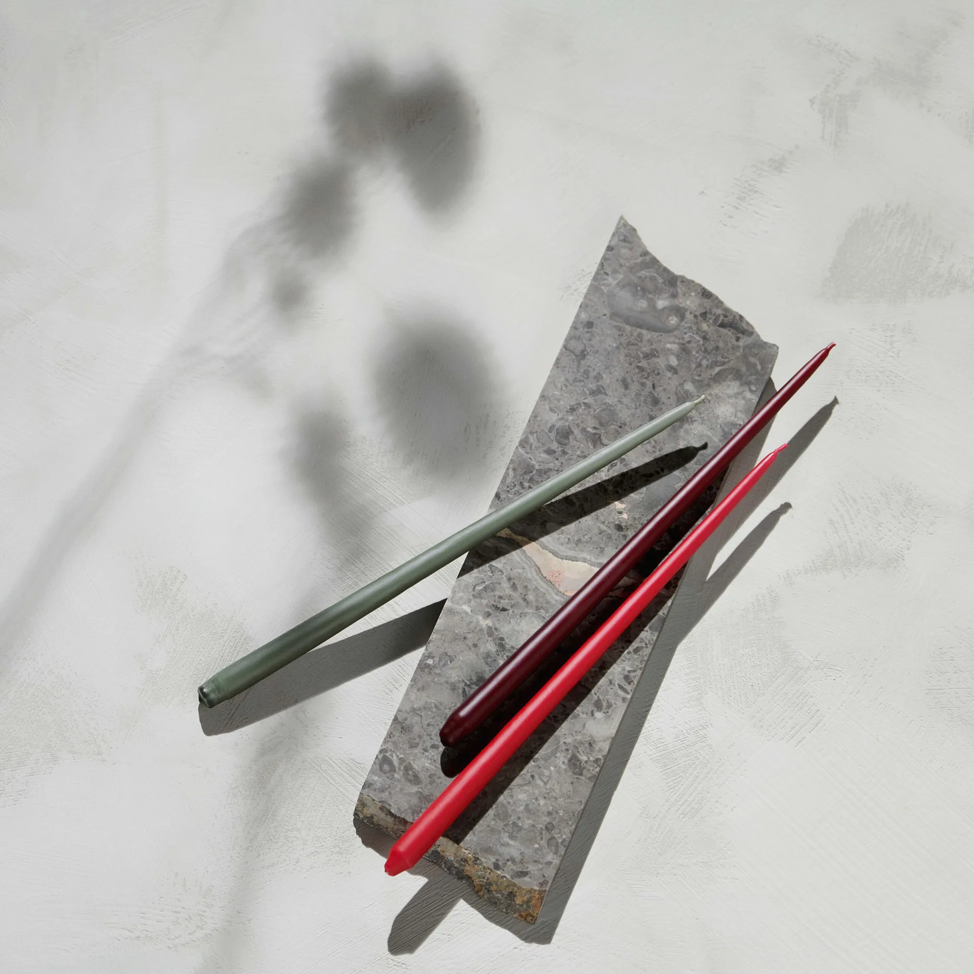 6 Velas cónicas STOFF de ester & erik, Red STOFF