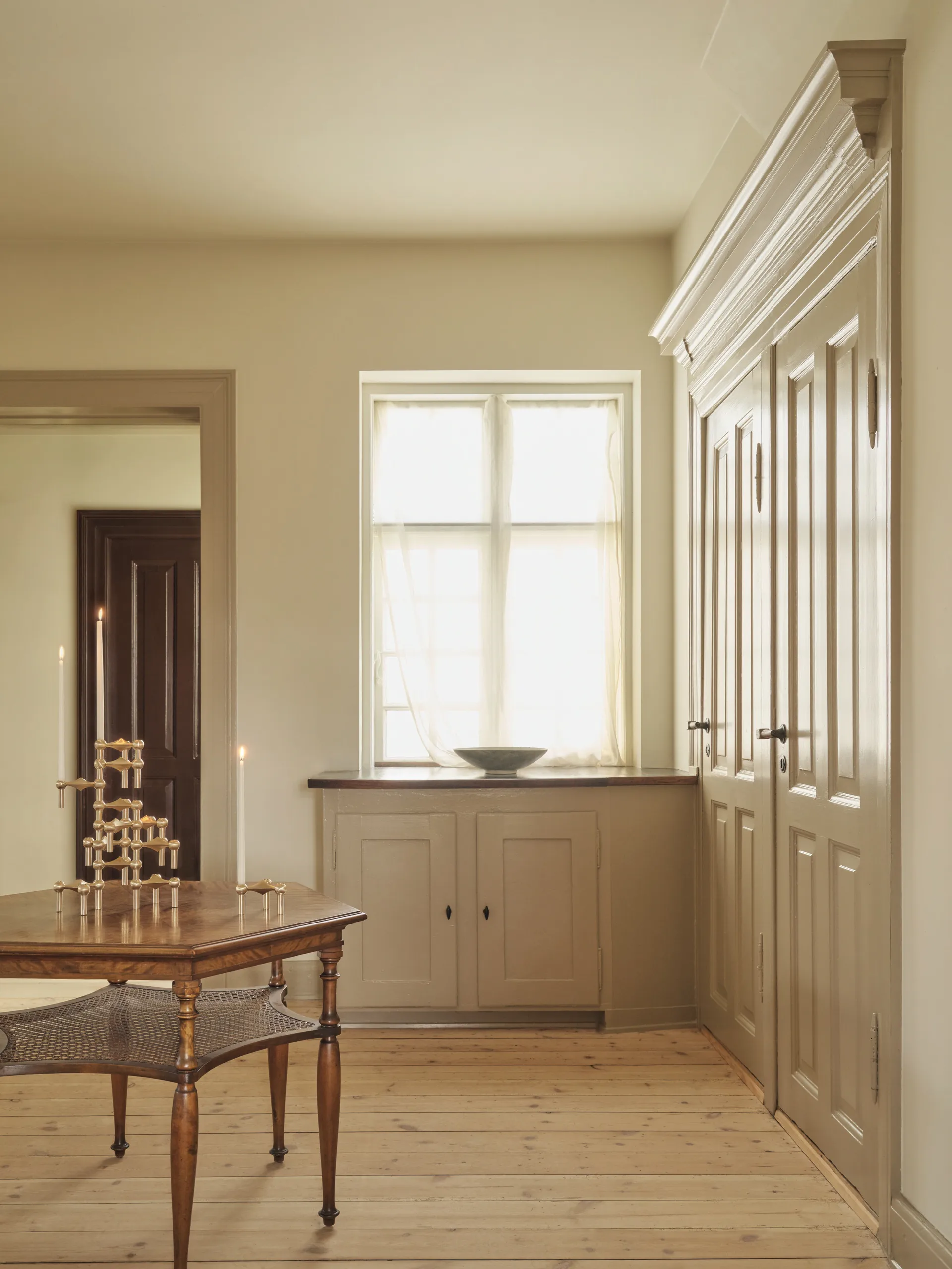 Candelabro Nagel, Latón cepillado STOFF