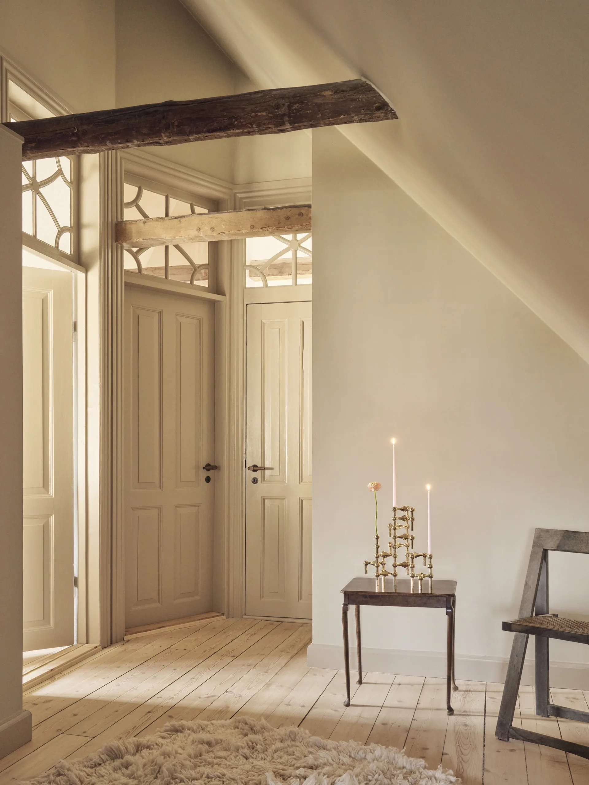 Jarrón STOFF Nagel, latón STOFF