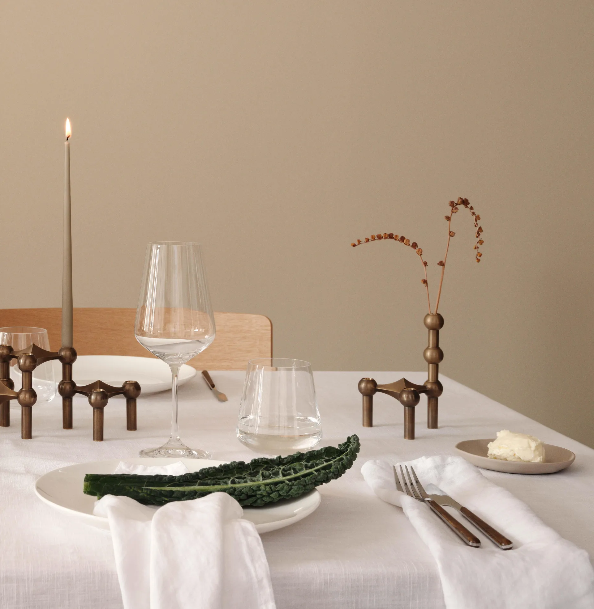 Jarrón STOFF Nagel, Latón bronceado STOFF Nagel