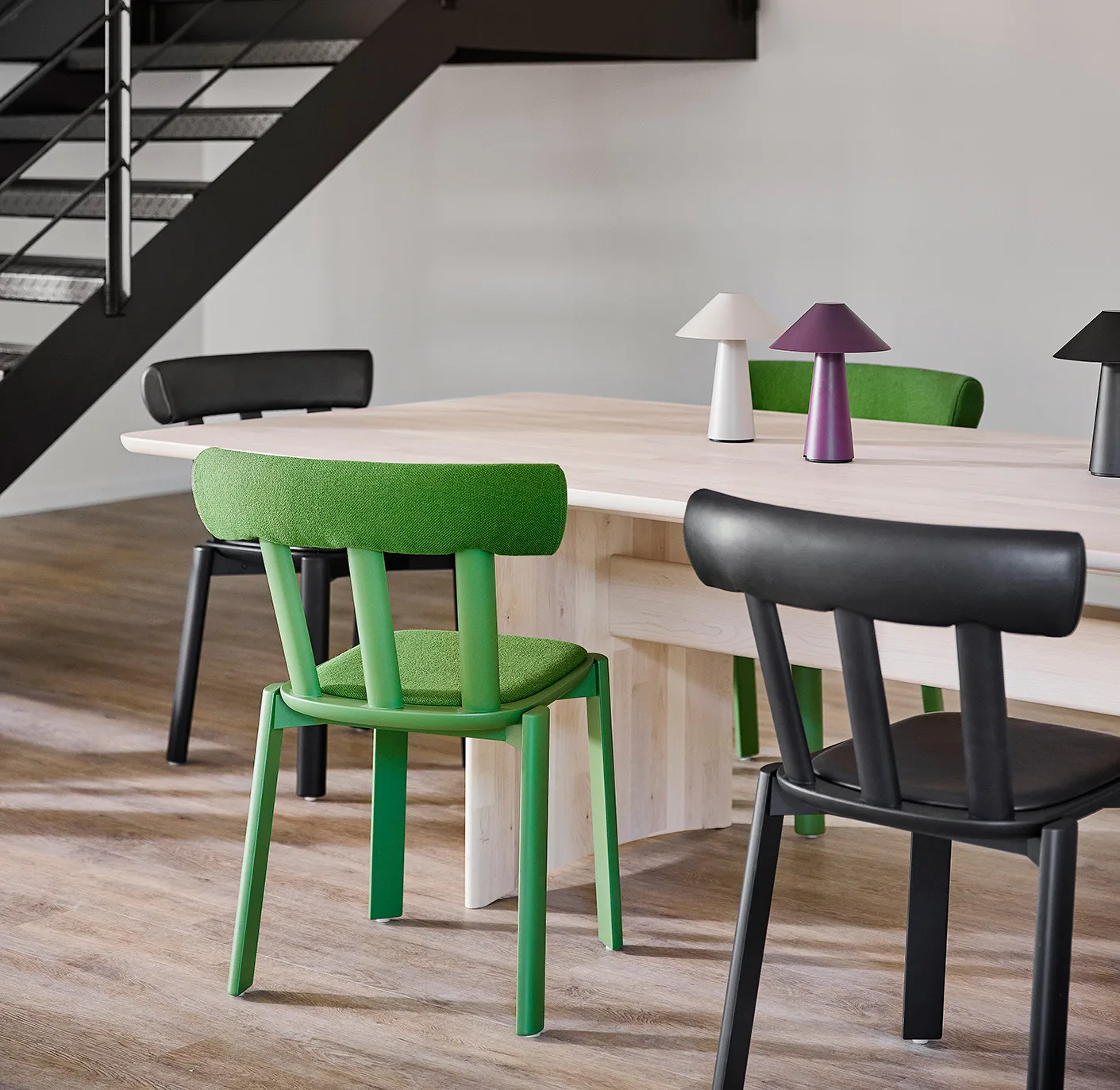Mesa Alt 320x110 cm abedul, Barniz mate claro Stolab