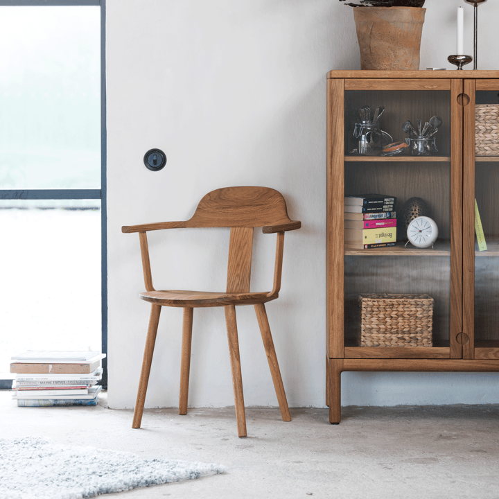 Silla con reposabrazos Sture, Roble aceite natural Stolab