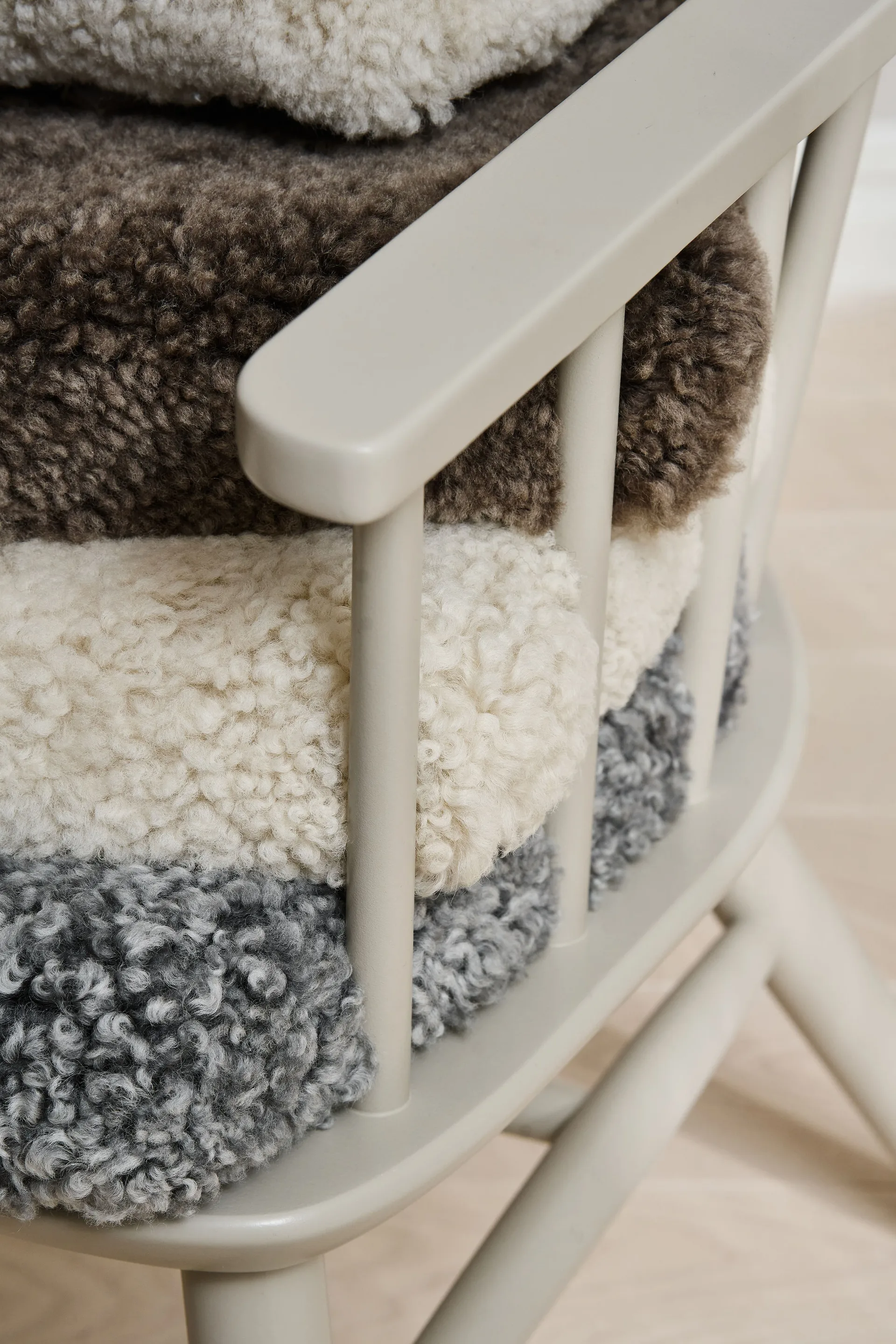 Silla Henriette con cojín de asiento y cervical Aceite blanco-Sahara,  Stolab