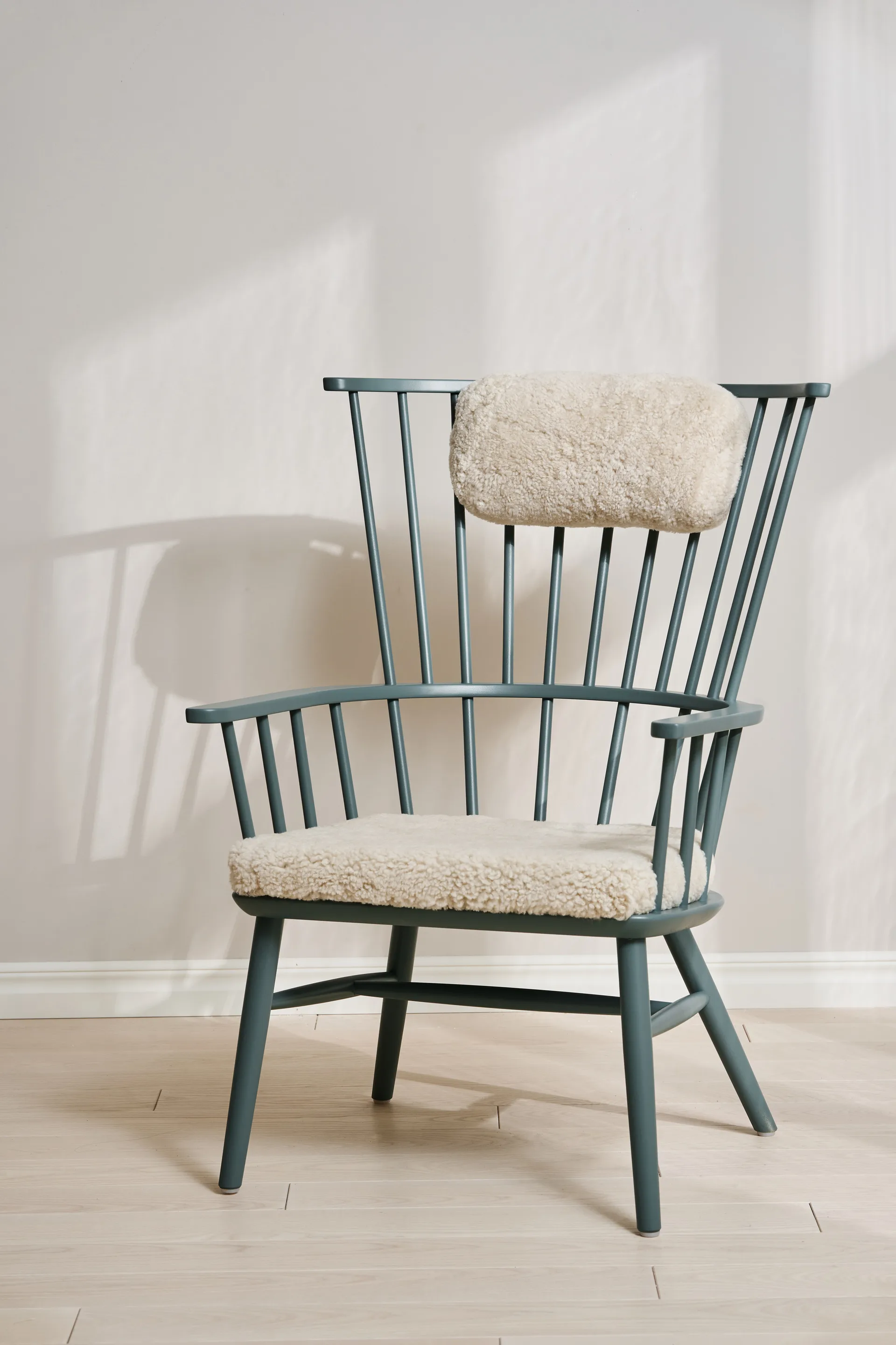 Silla Henriette con cojín de asiento y cervical Dimma-Moonlight,  Stolab