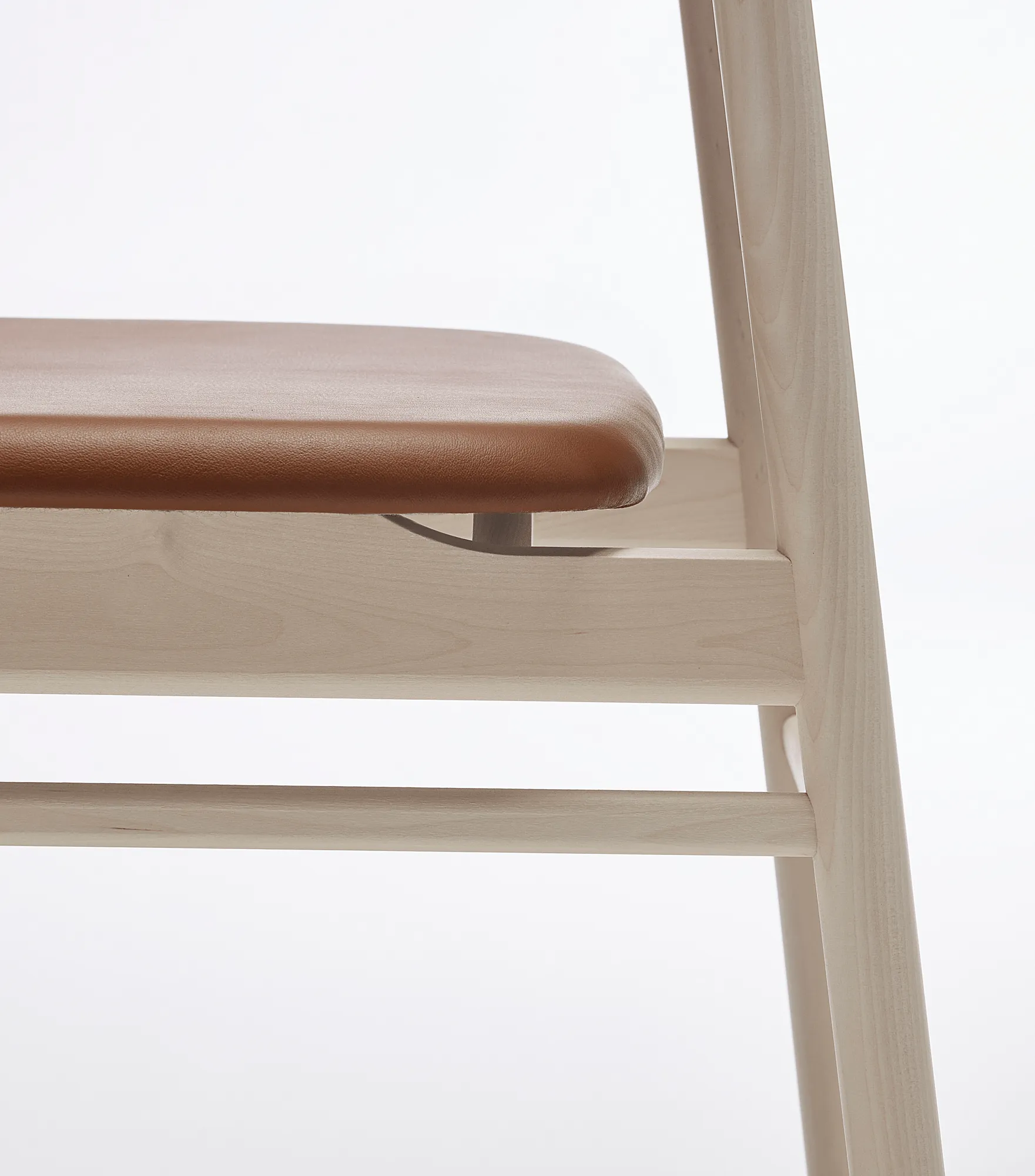 Silla Prima Vista, Cuero Elmosoft 43807 cognac-abedul claro lacado mate Stolab
