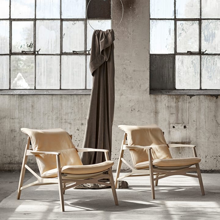 Sillón Link, Cuero tärnsjö marrón oscuro, roble aceitado natural, negro canvas Stolab