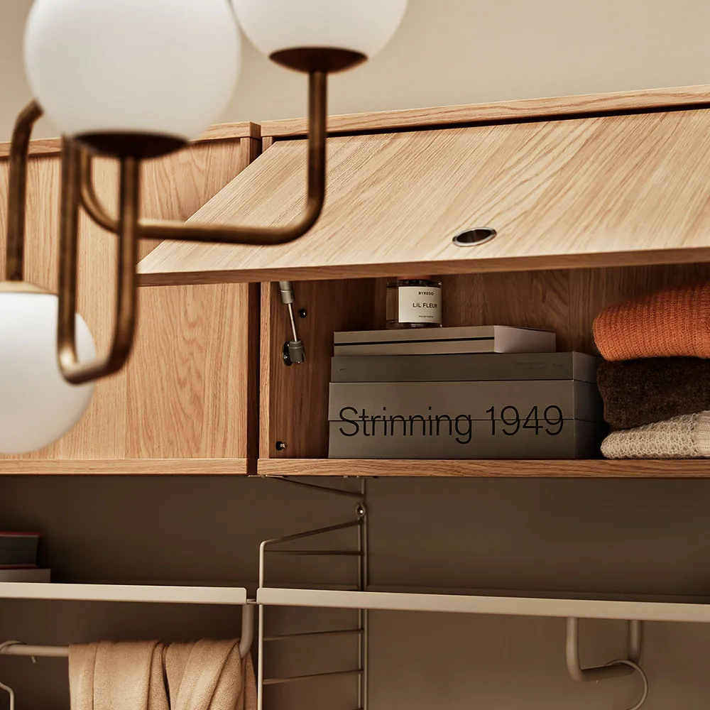 Armario con puerta abatible String, Nogal, 78x30 cm String