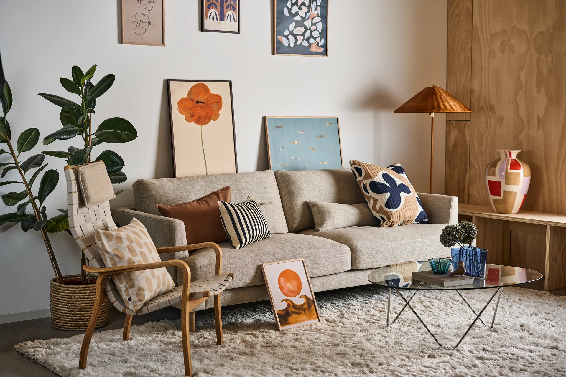 Butaca alto Primo con cojín para cuello roble aceitado, natural Swedese