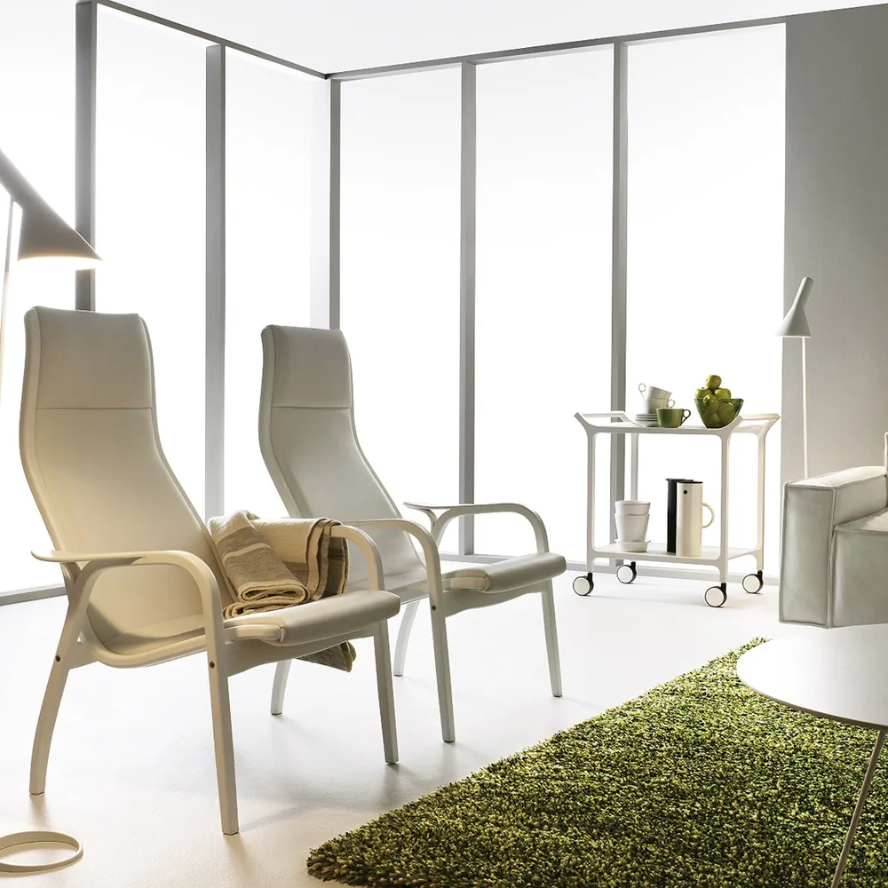 Butaca Lamino, Negro-asiento cuero-roble aceitado Swedese