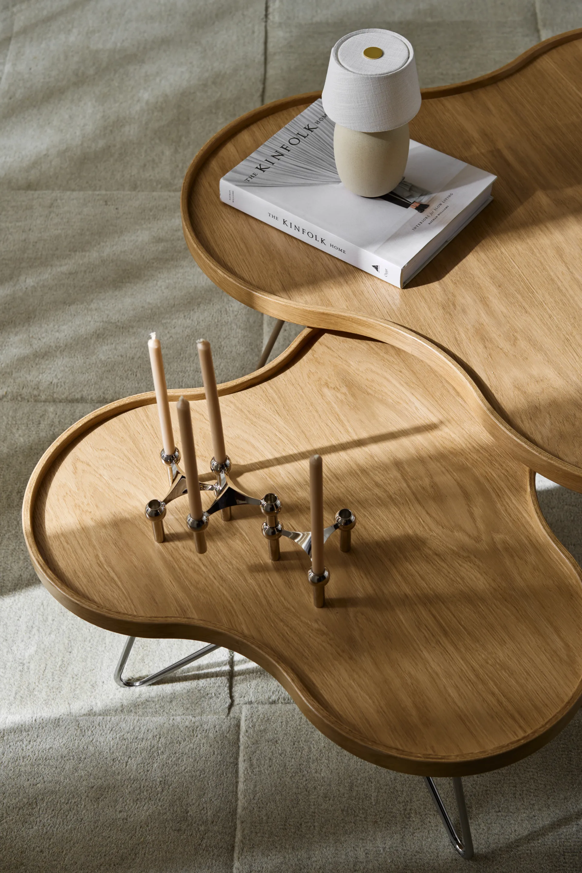 Mesa Flower mono 62x66 cm, Roble natural, 39cm, base de cromo Swedese