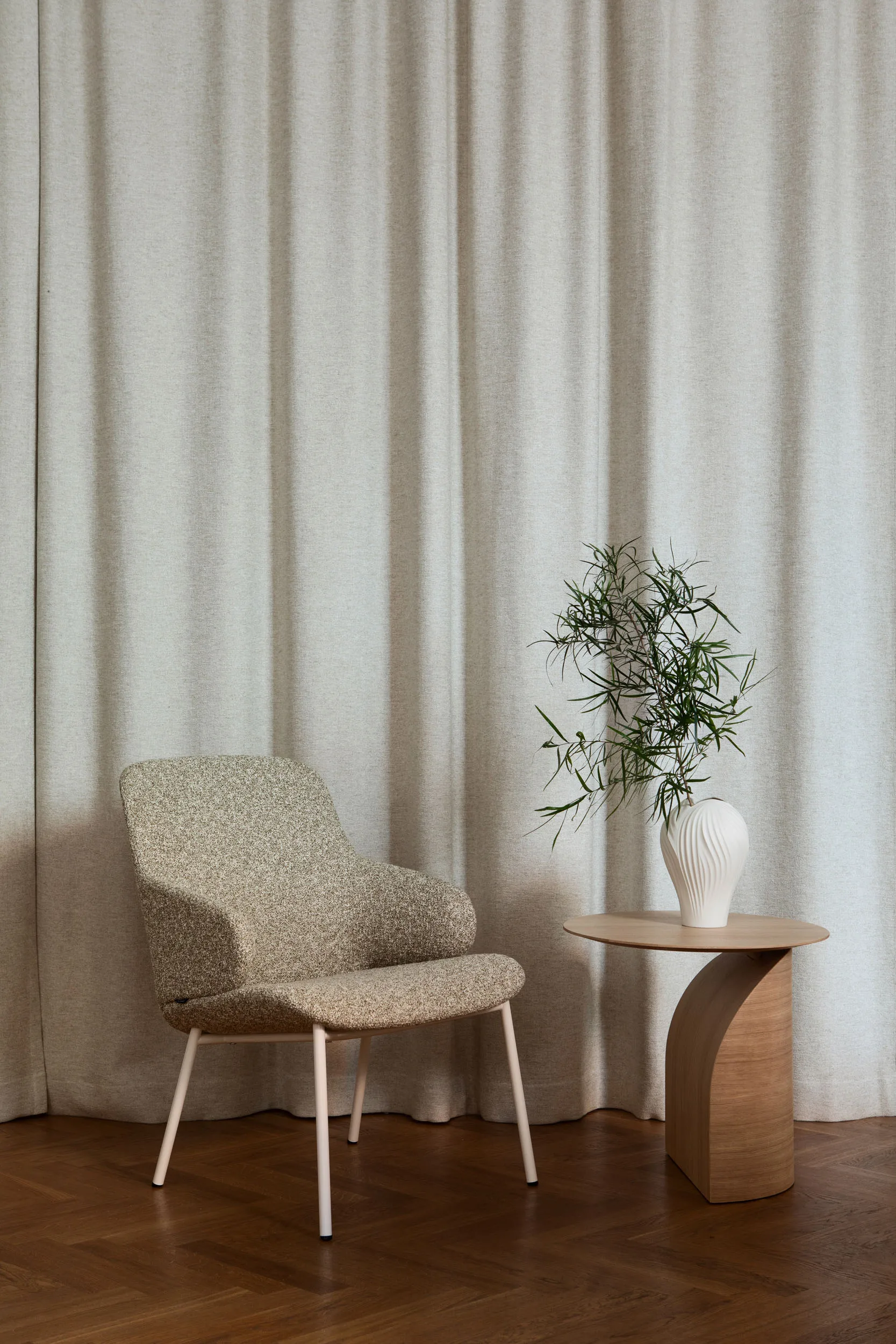 Mesa Savoa H45 cm, roble aceitado Swedese