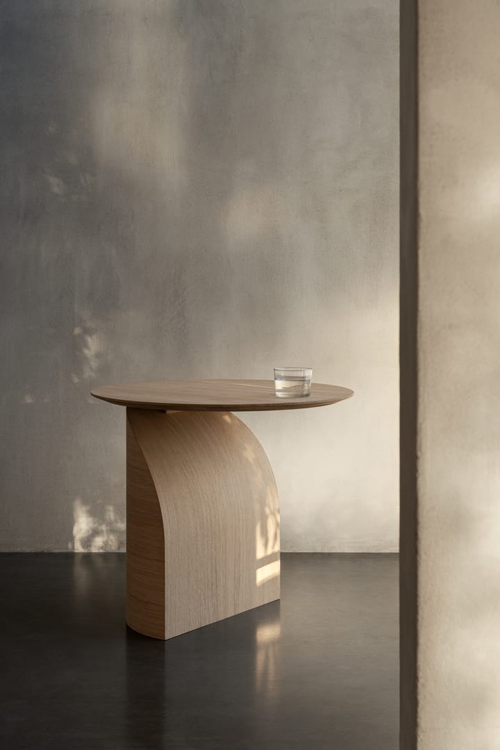 Mesa Savoa H50 cm, roble lacado Swedese