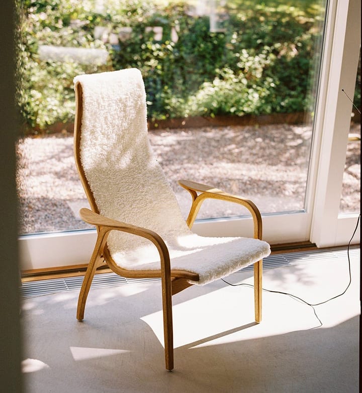 Sillón Lamino haya lacada/piel de oveja, Moonlight (beige) Swedese