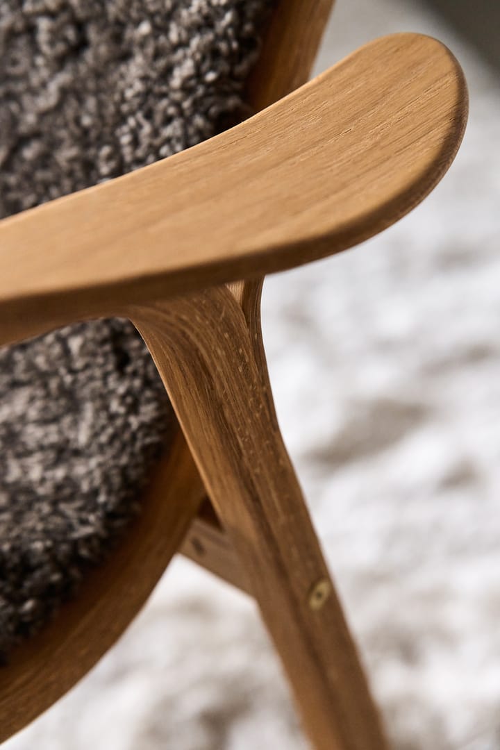 Sillón Lamino roble aceitado/piel de oveja, Sahara (marrón turrón) Swedese