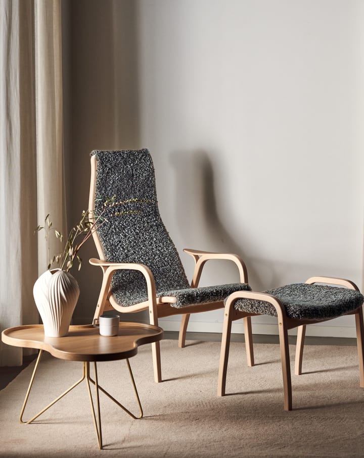 Sillón y reposapiés Lamino haya lacada/piel de oveja, Scandinavian Grey (gris) Swedese