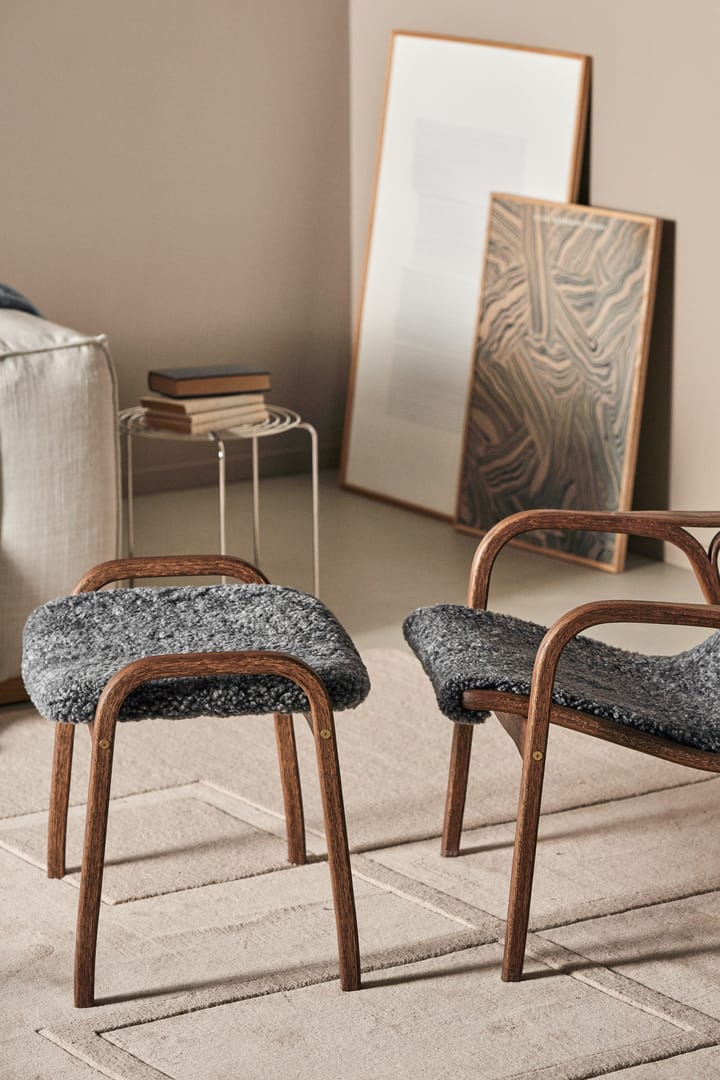 Sillón y reposapiés Lamino roble/piel de oveja Special Edition, Rubio Monocoat Chocolate-Charcoal Swedese