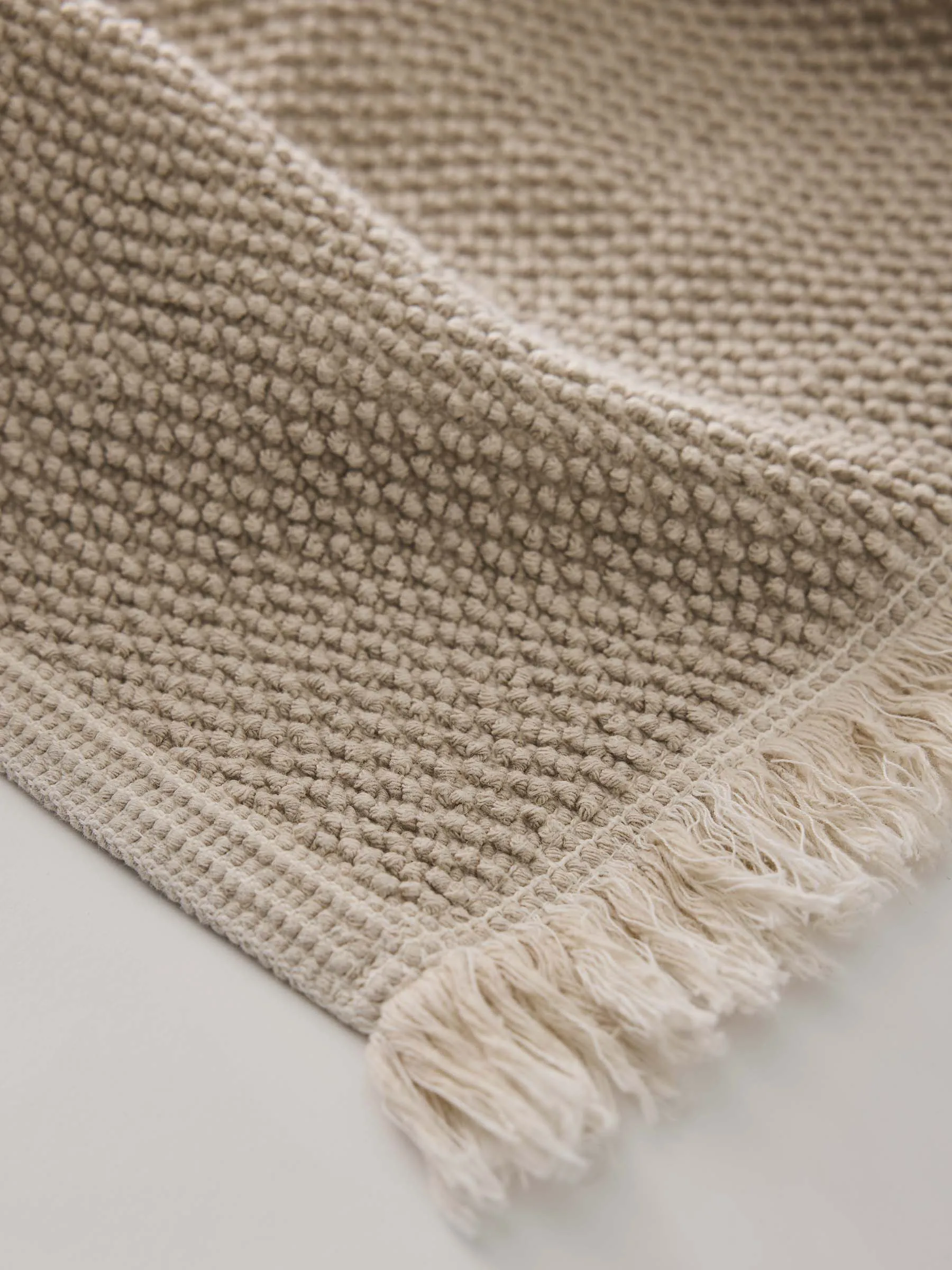 Alfombrilla de baño Ellie, Linen, 50x70 cm Tell Me More