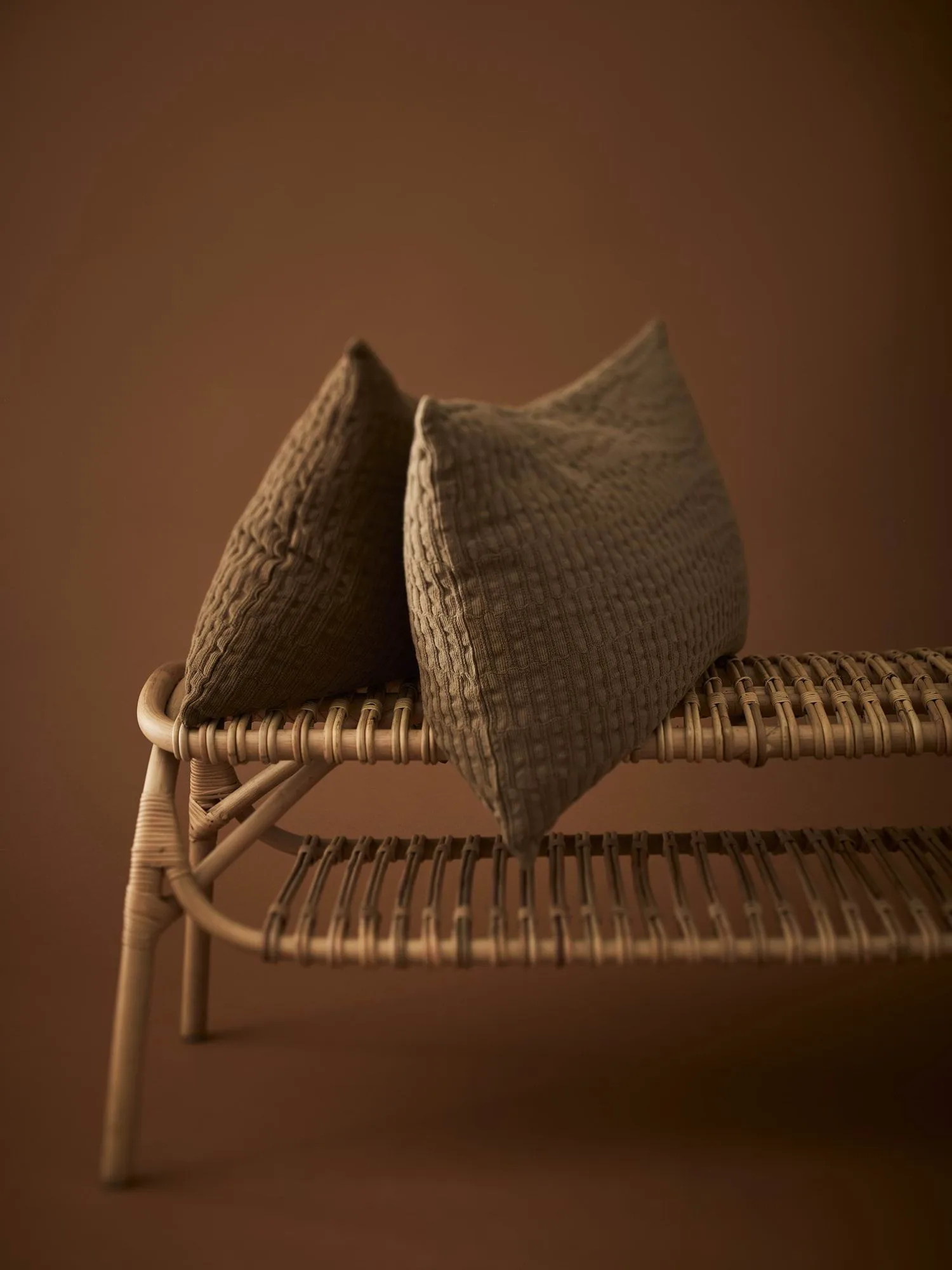 Funda de cojín Claire, Brown, 40x60 cm Tell Me More