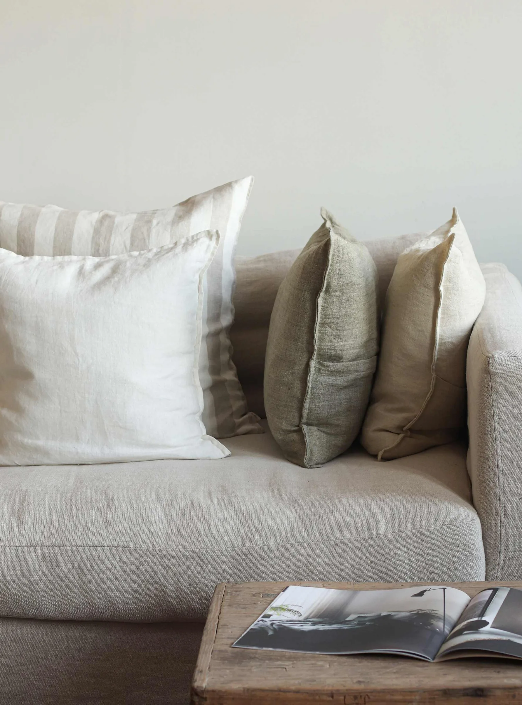 Funda de cojín Holte 60x60 cm, Sand Tell Me More