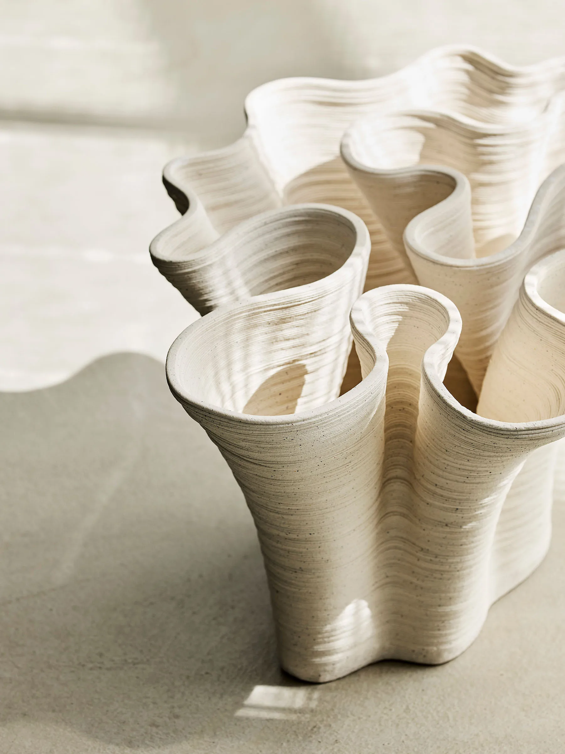 Jarrón Fiordo large, Offwhite Tell Me More