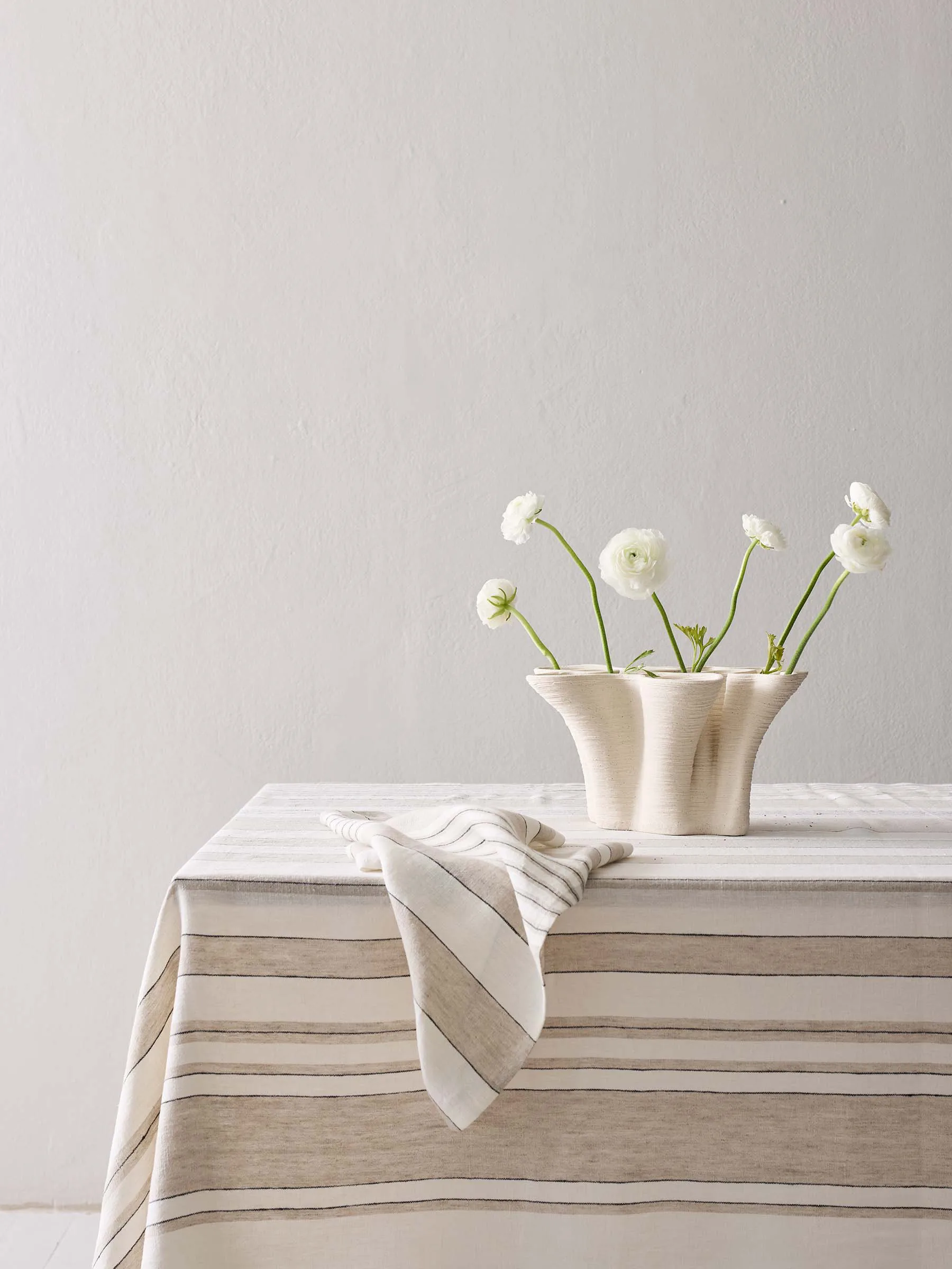 Mantel Noah, Beige stripe, 145x270 cm Tell Me More