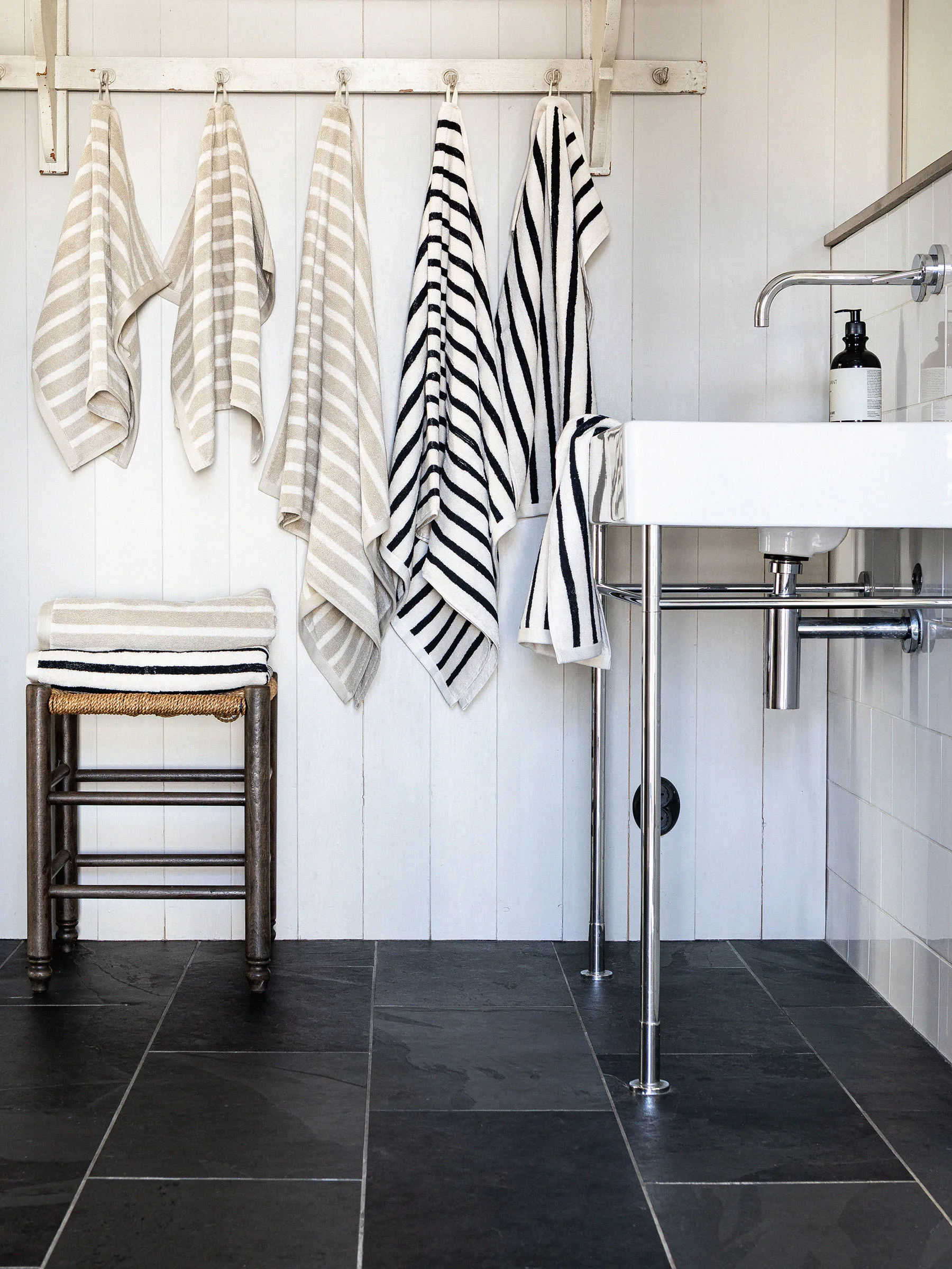 Toalla Bonnie 70x140 cm, Negro Tell Me More