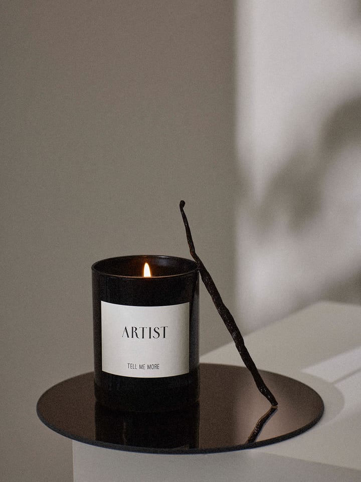 Vela aromática Tell Me More 48 h, Artist Tell Me More